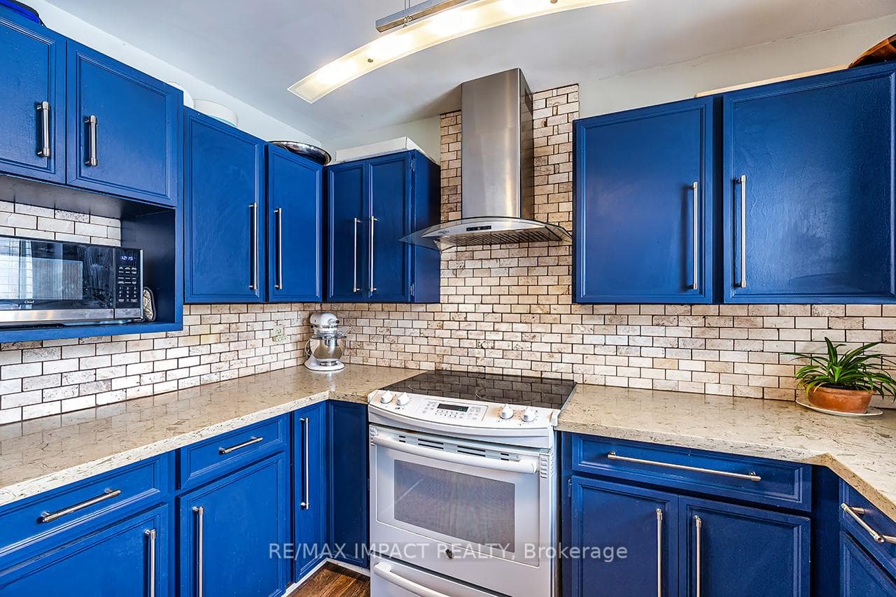 8 Brintnell Boulevard photo 7
