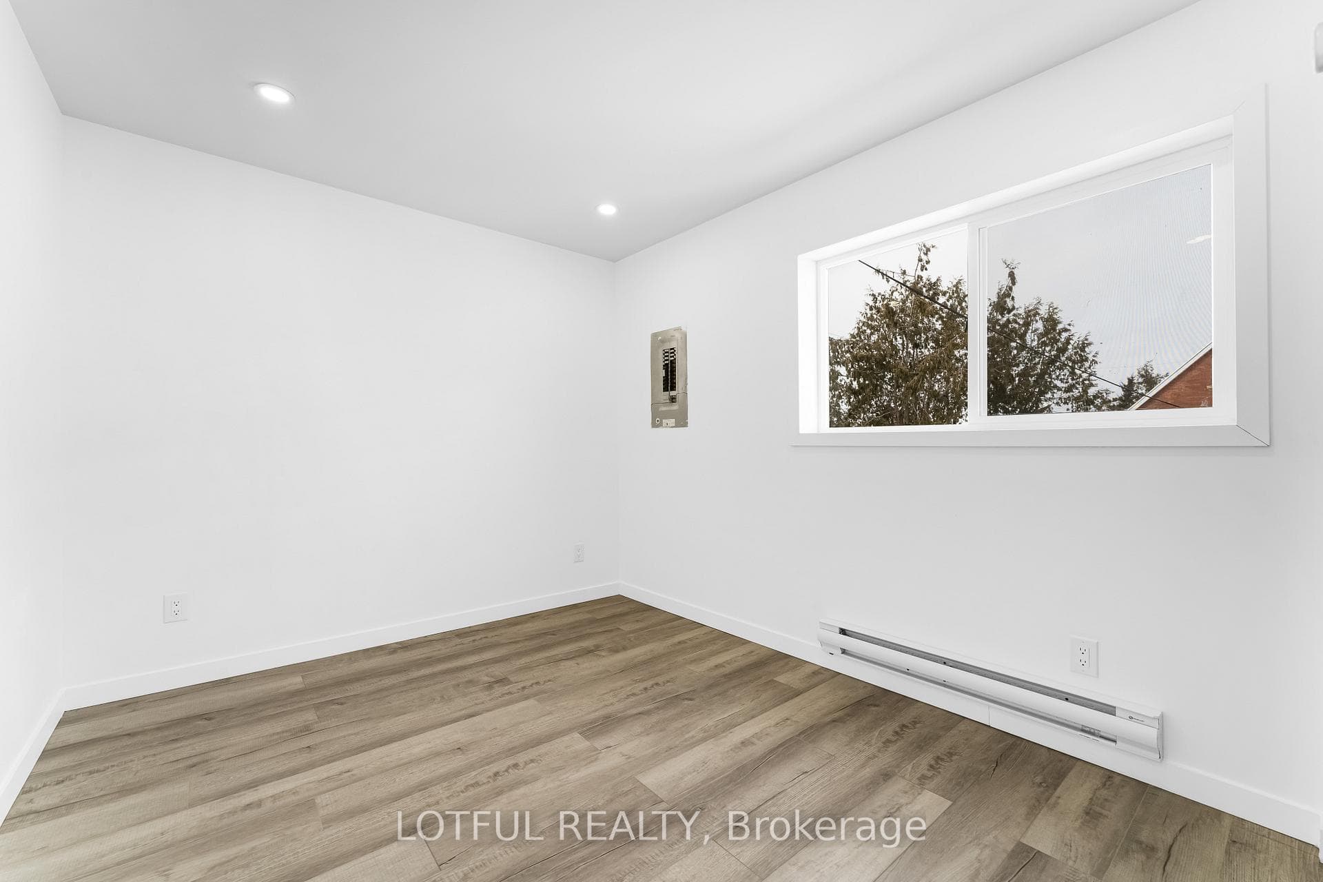 185 McArthur Avenue Unit B photo 16