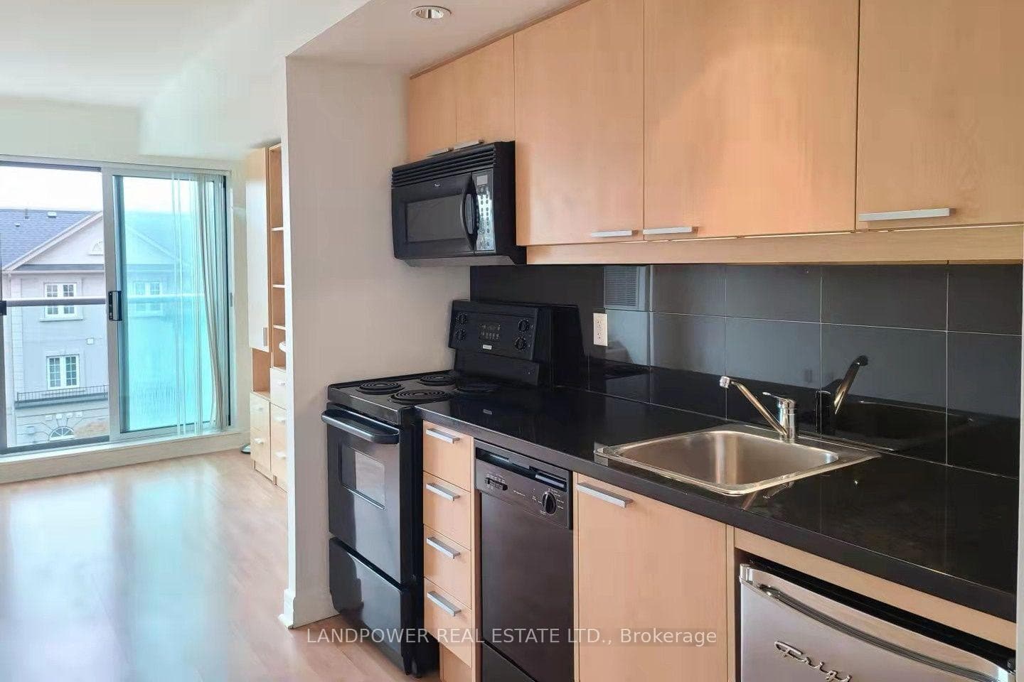 19 Avondale Avenue Unit 312 photo 9