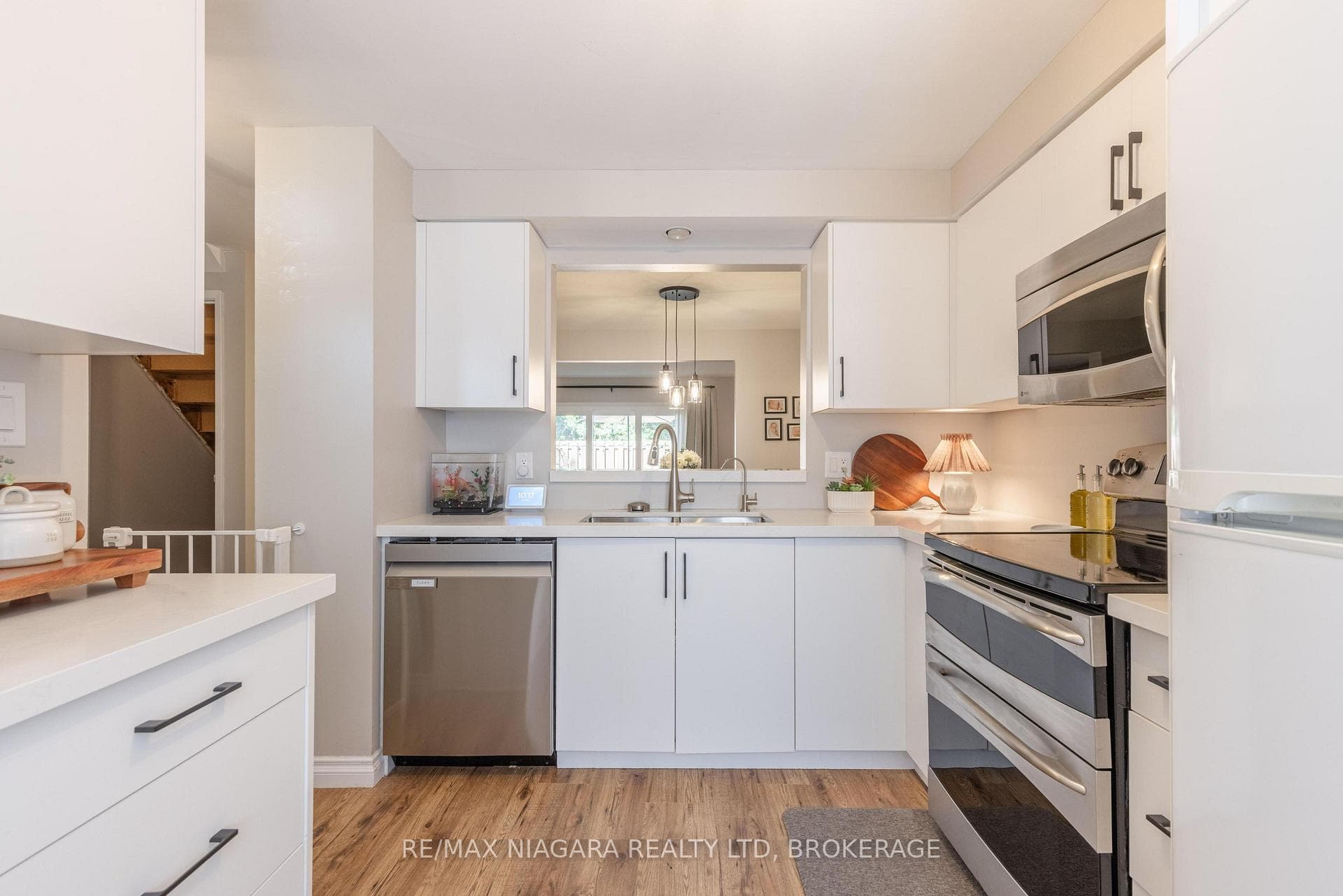 6767 Thorold Stone Road Unit 77 photo 4