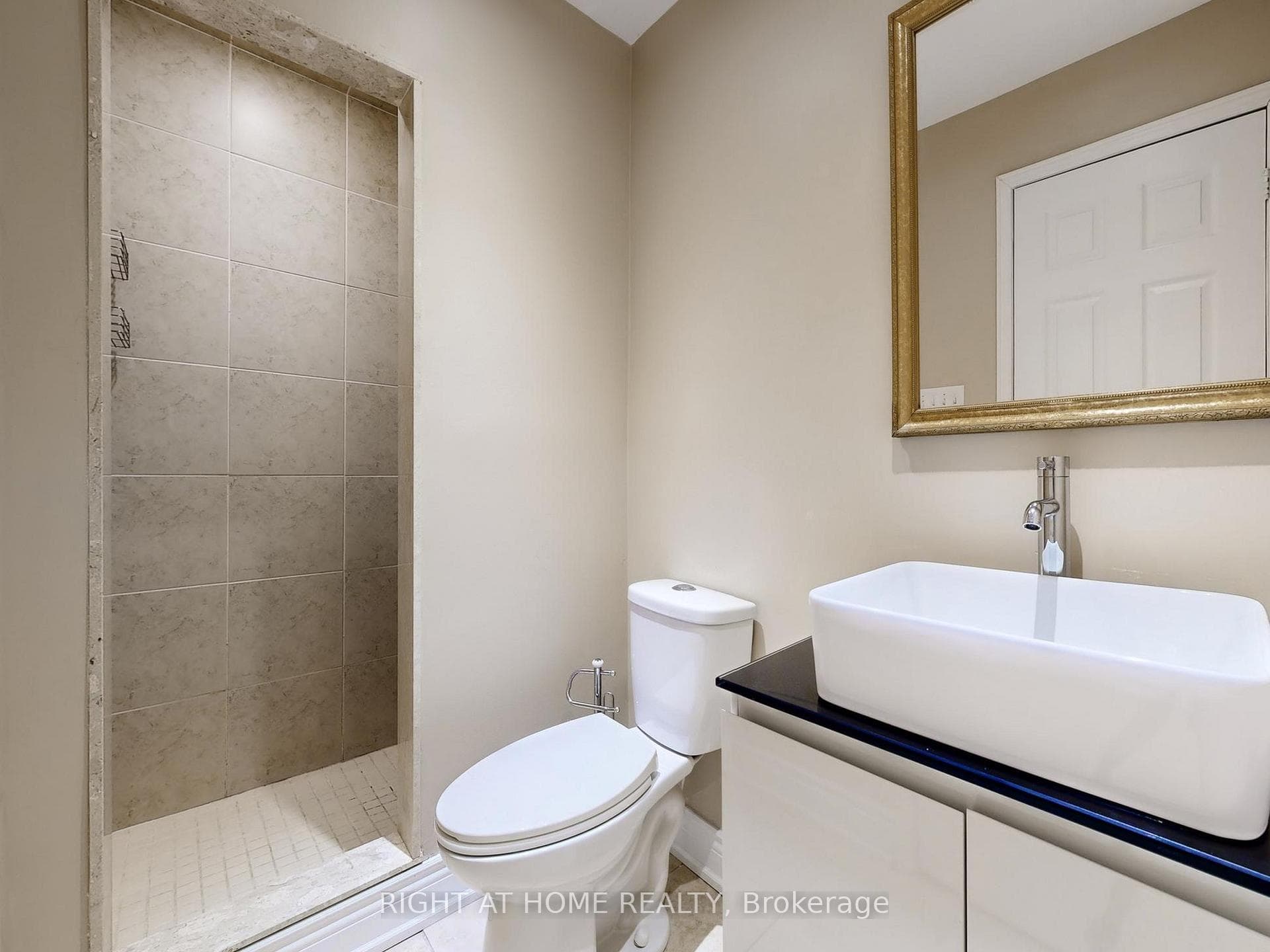26 Carnoustie Crescent photo 44