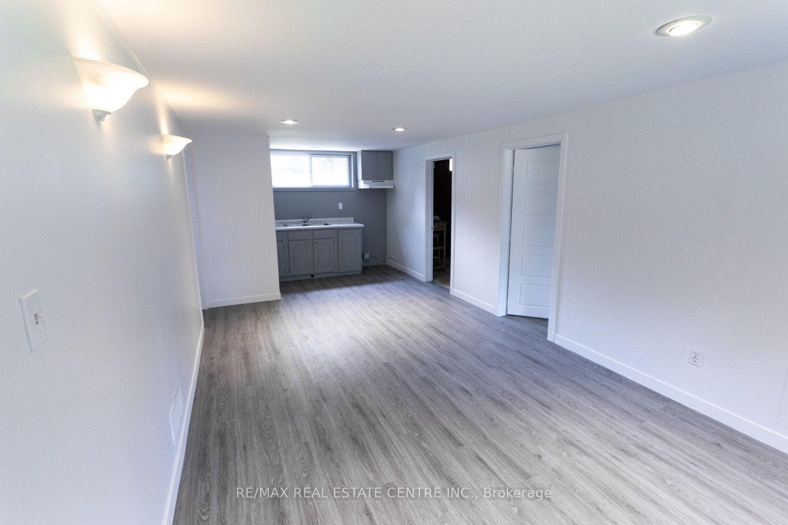 391 Tamarack Drive photo 14