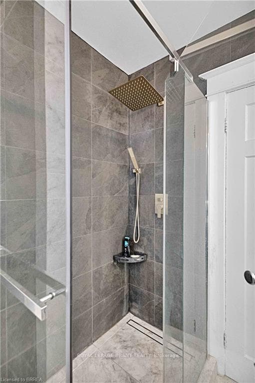 134 Sherman Avenue photo 16