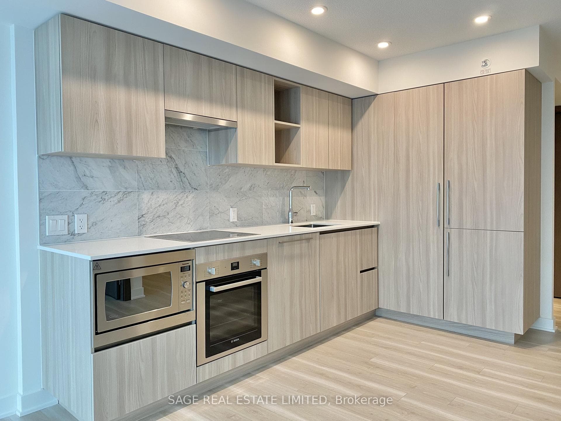17 Bathurst Street Unit 801 photo 6