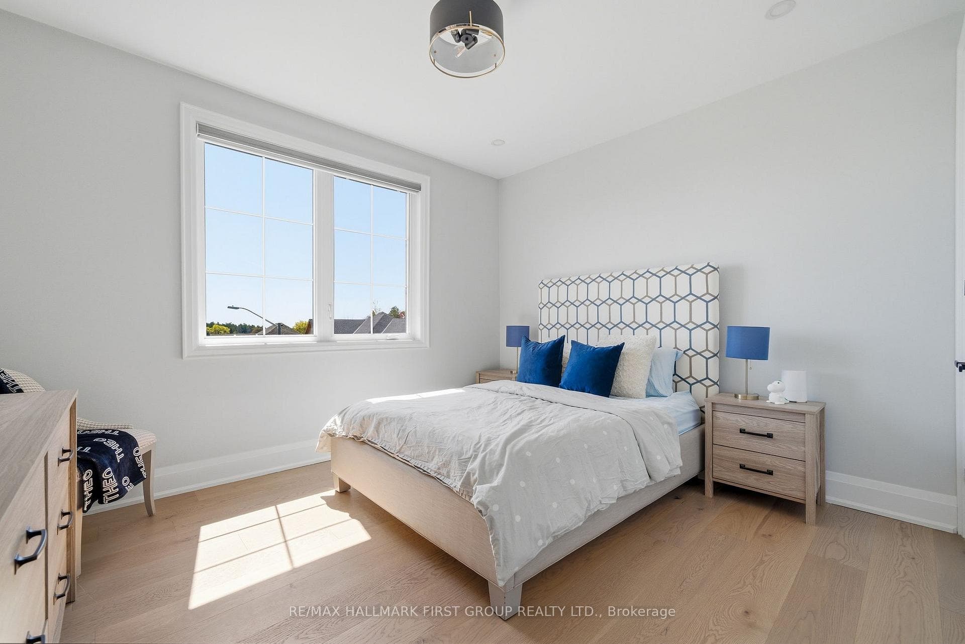 13 Archibald Court photo 37