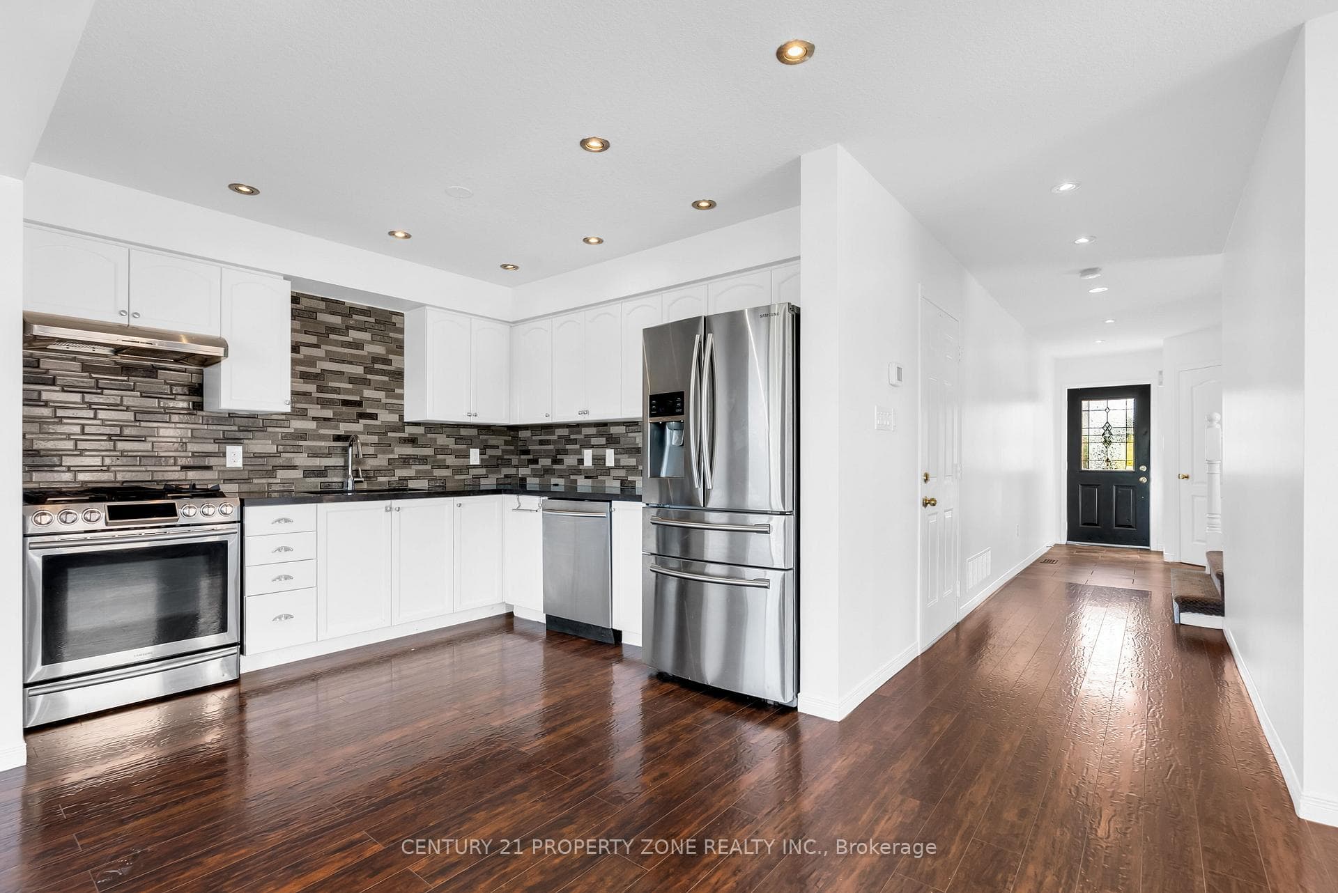 75 Benjamin Crescent photo 14