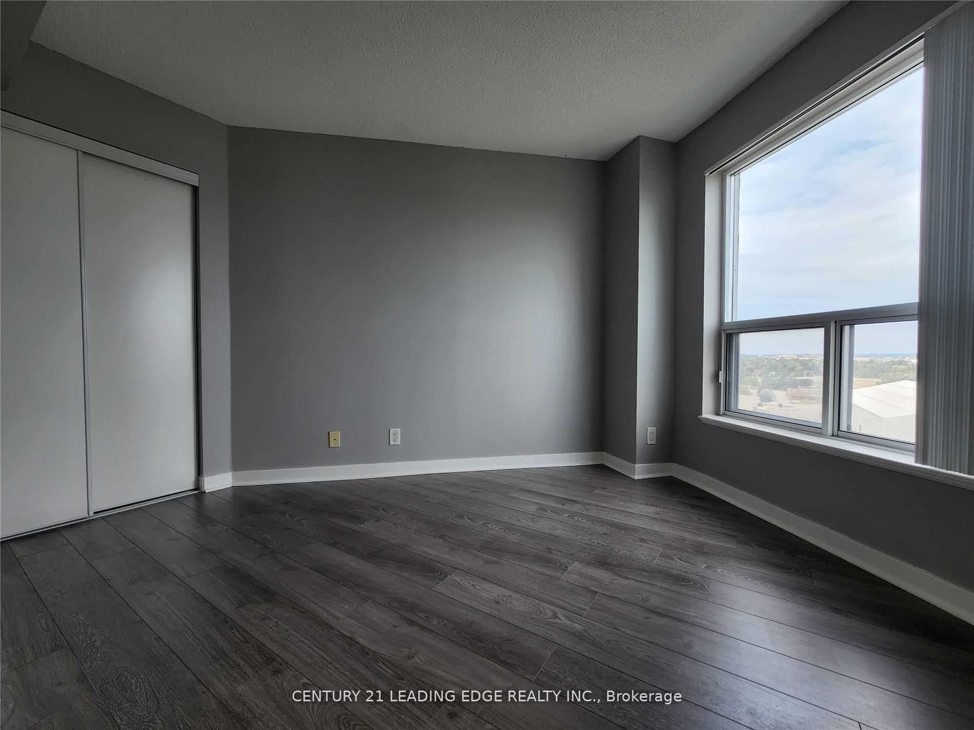 38 Lee Centre Drive Unit 1205 photo 8