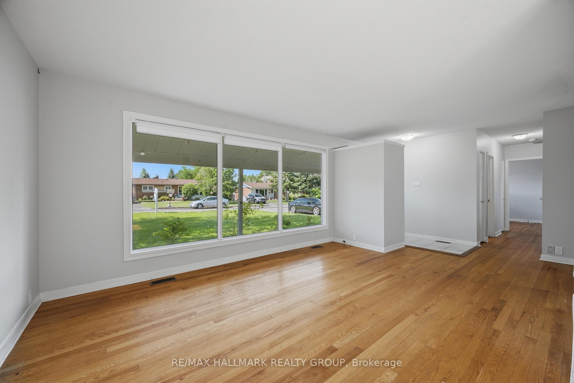 45 Hilliard Avenue photo 11