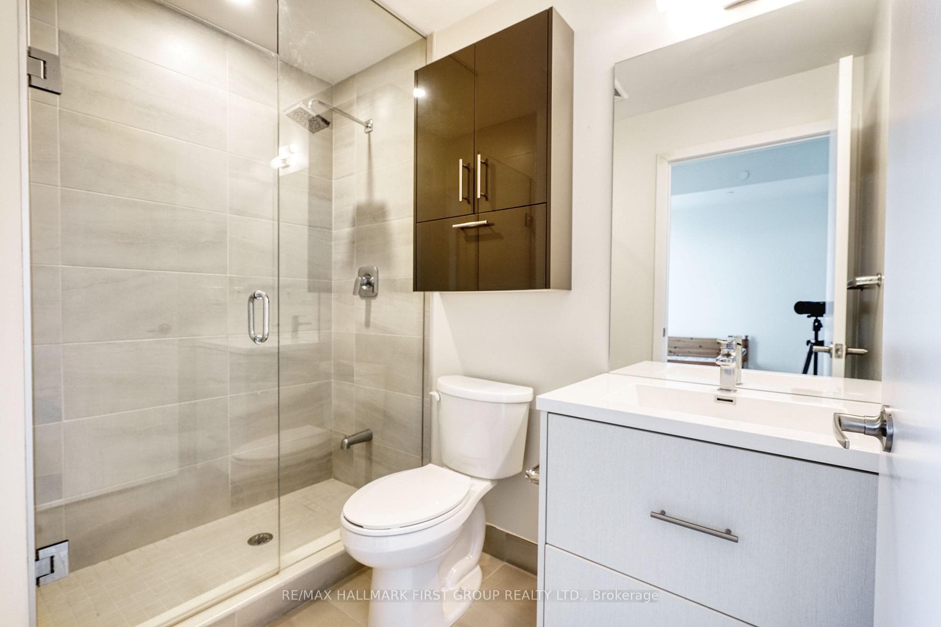 188 Fairview Mall Drive Unit 1015 photo 12