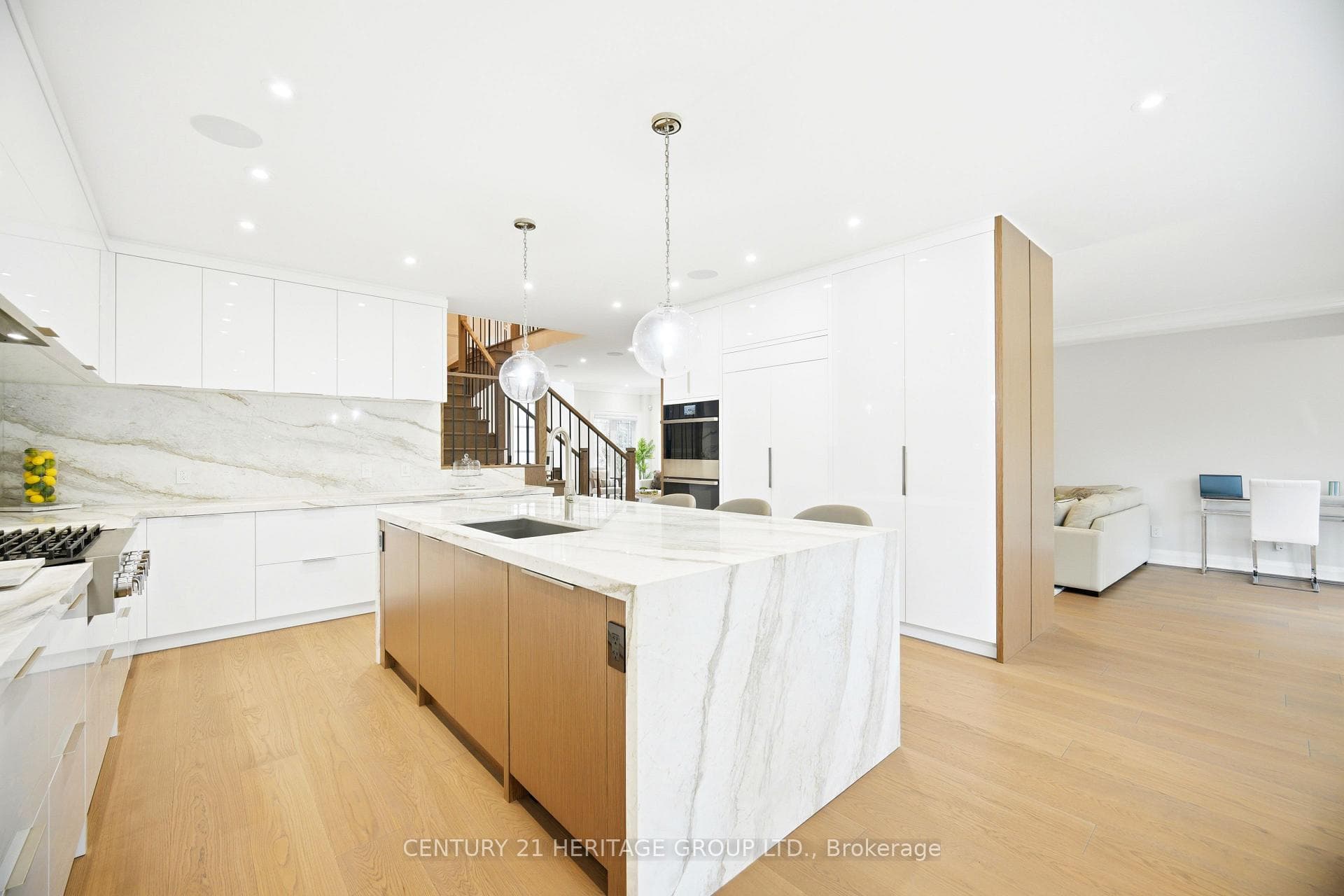 59 Estate Garden Drive photo 5