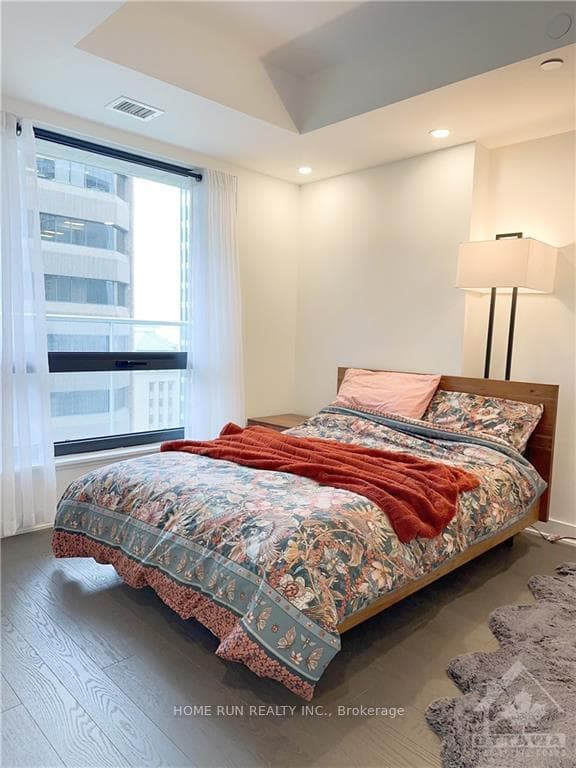 340 QUEEN Street Unit 1004 photo 8