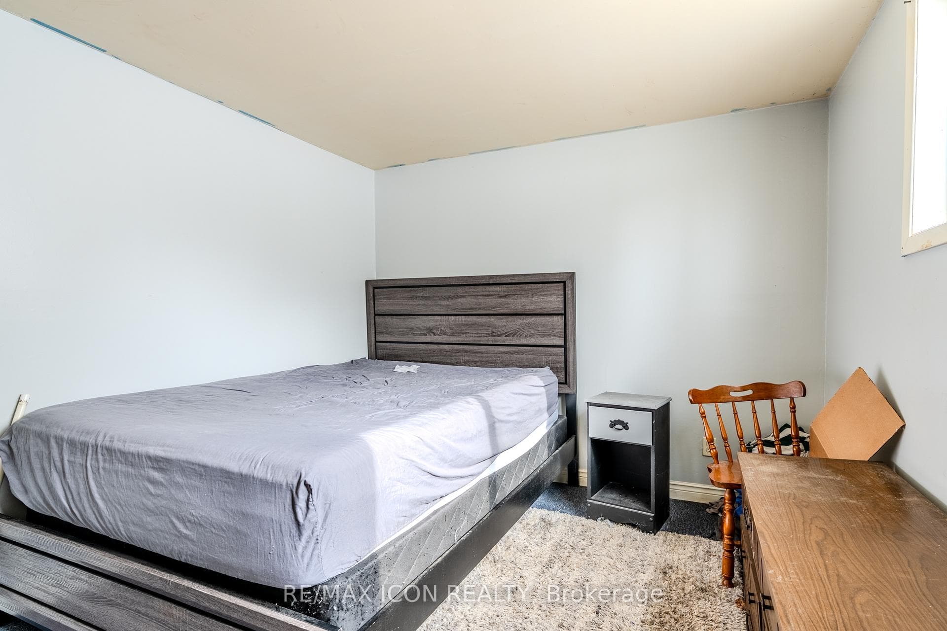 263 Fergus Avenue photo 26
