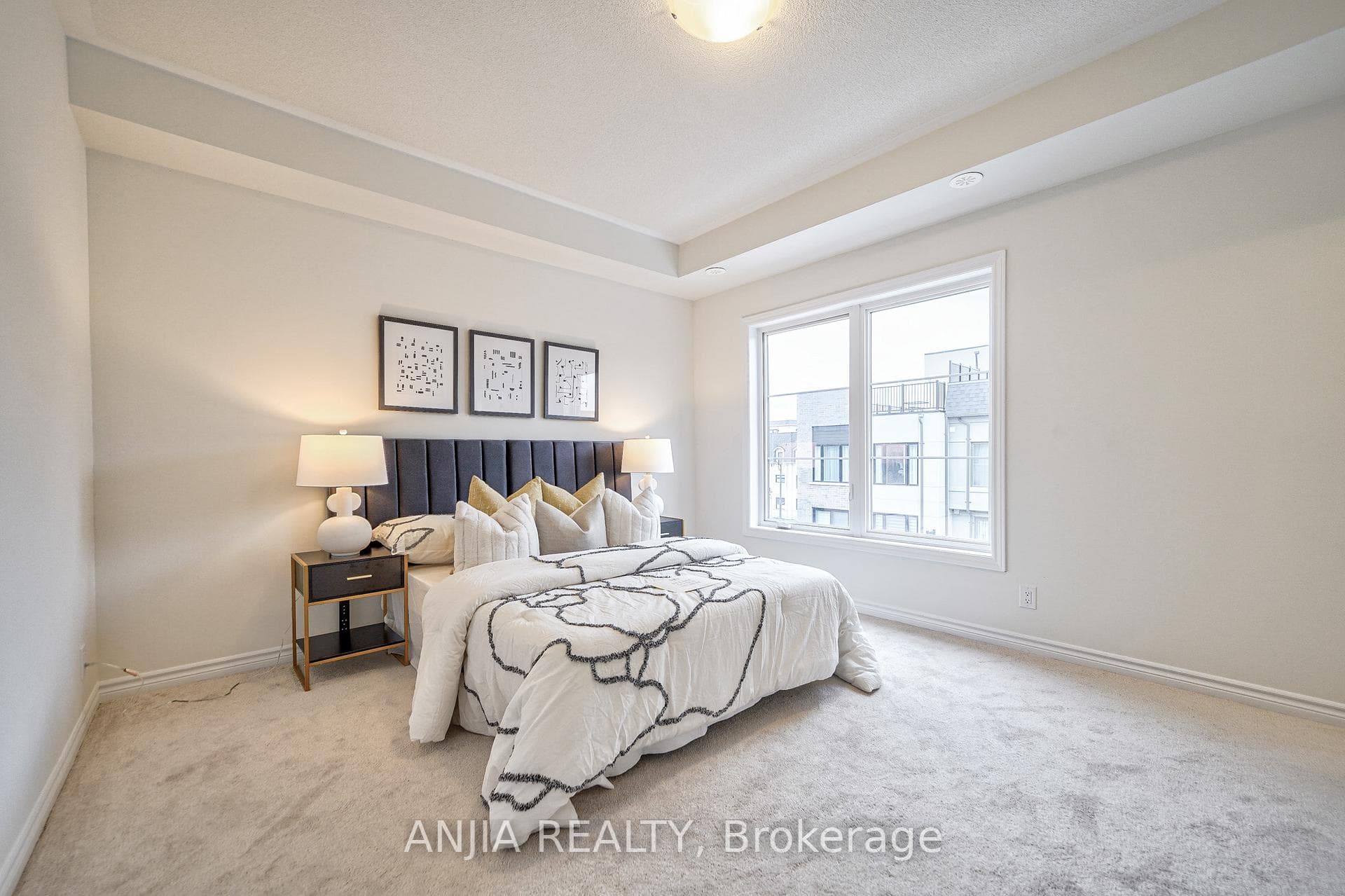 86 Guardhouse Crescent photo 27