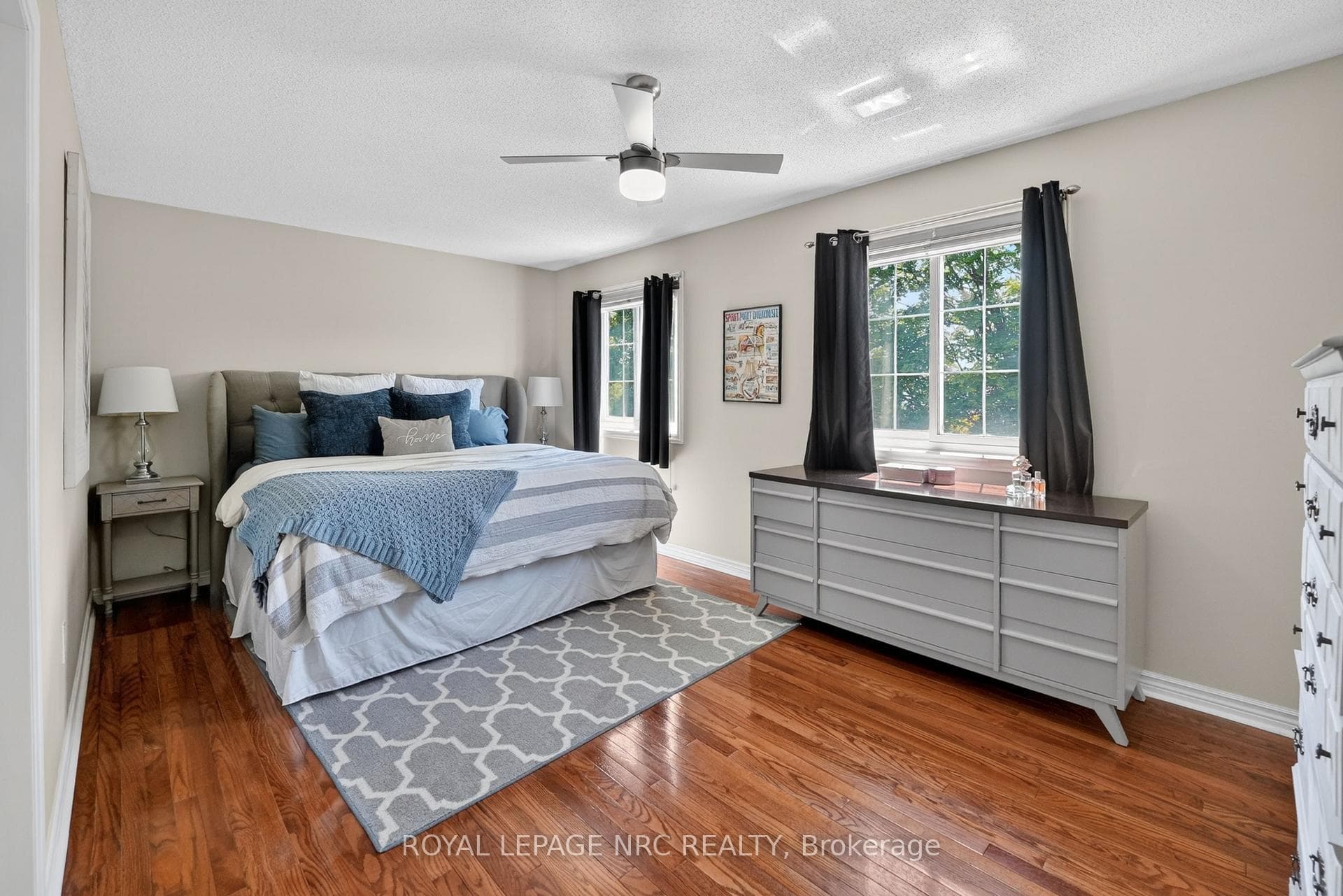 Spacious primaary bedroom