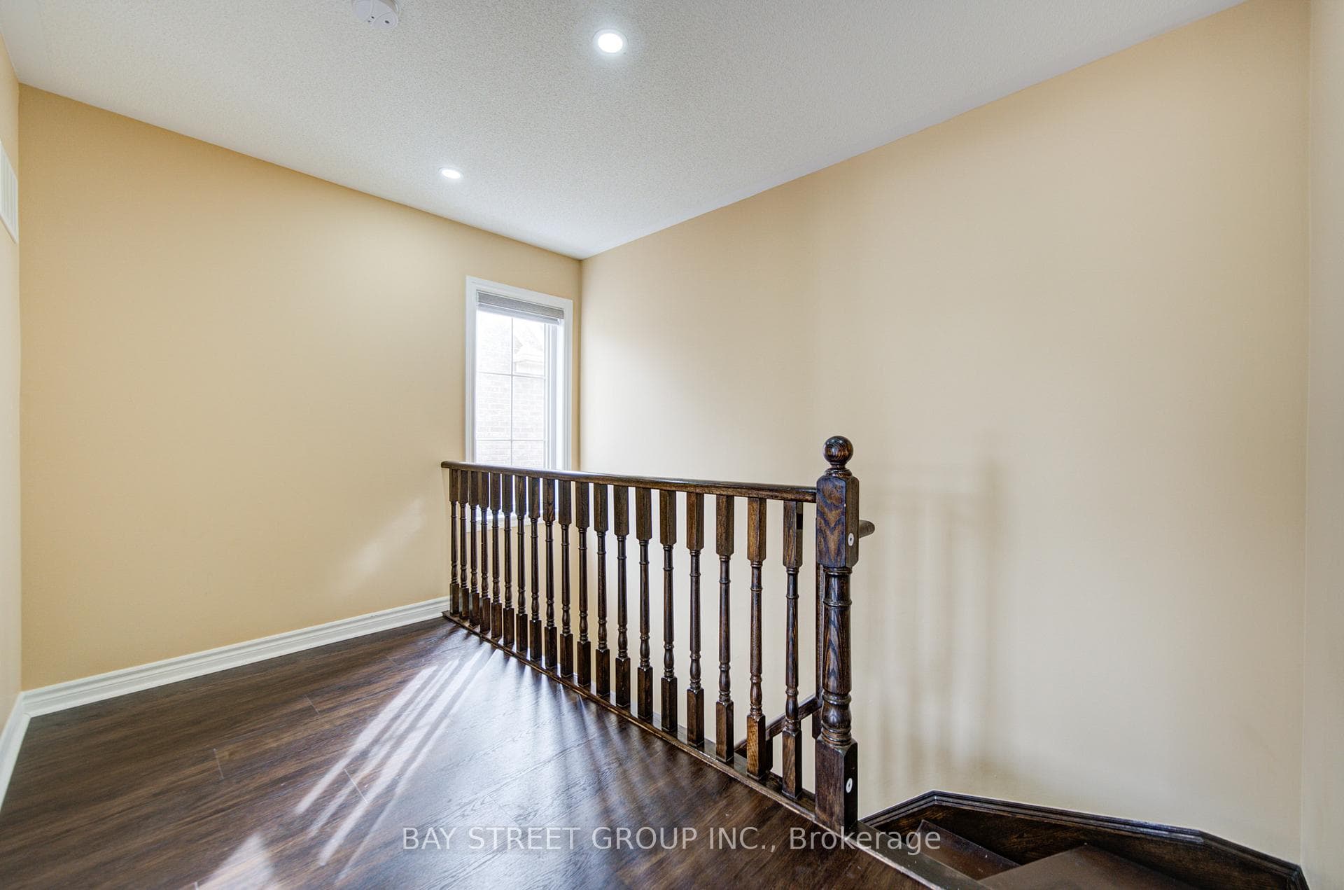 2435 Greenwich Drive Unit 21 photo 27