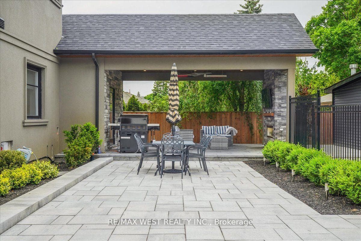 519 The Kingsway N/A photo 26