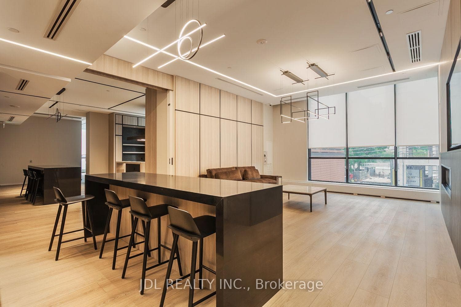 609 Sherbourne Street Unit 3709 photo 37