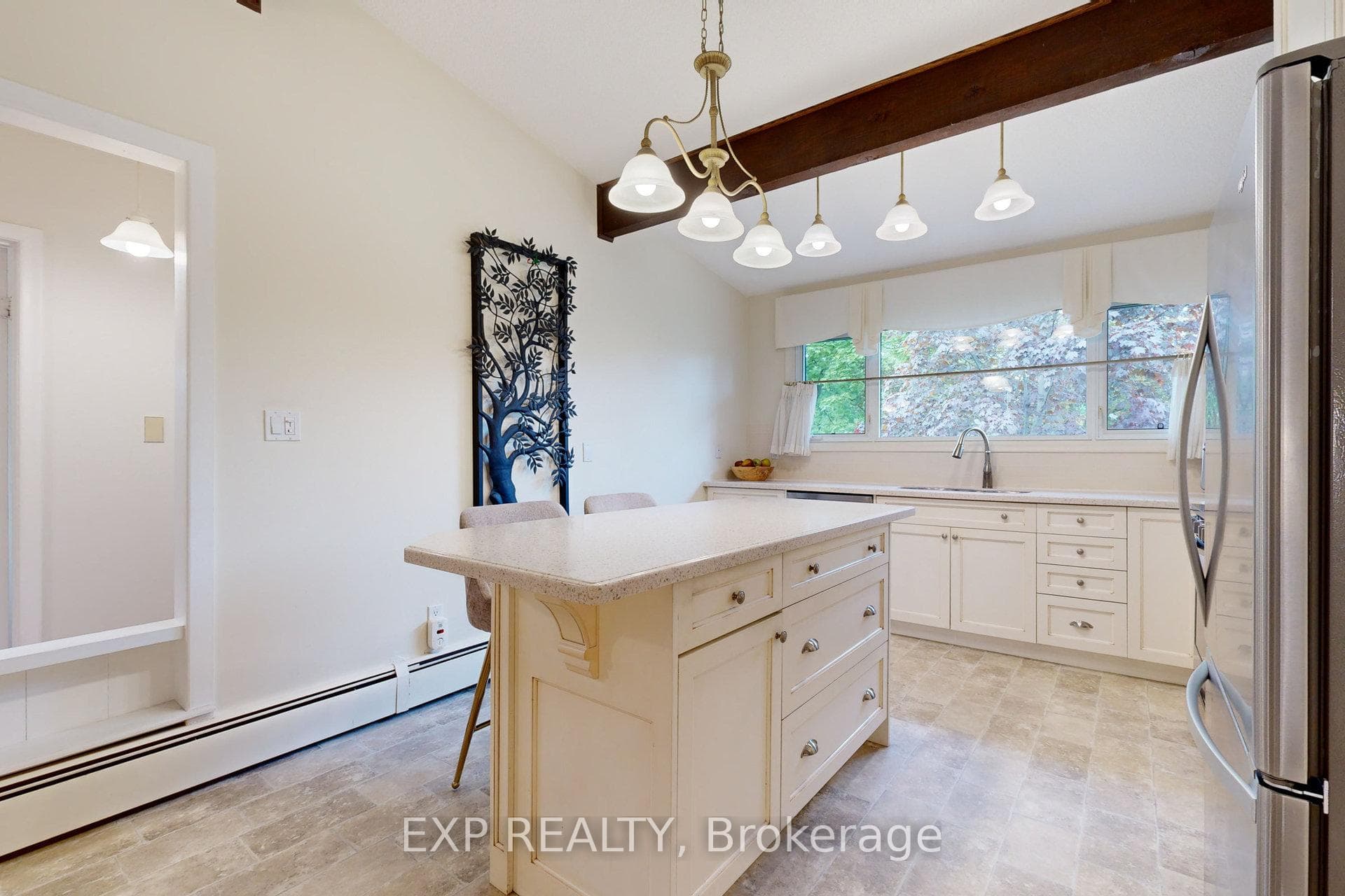 760 Oshawa Boulevard photo 16