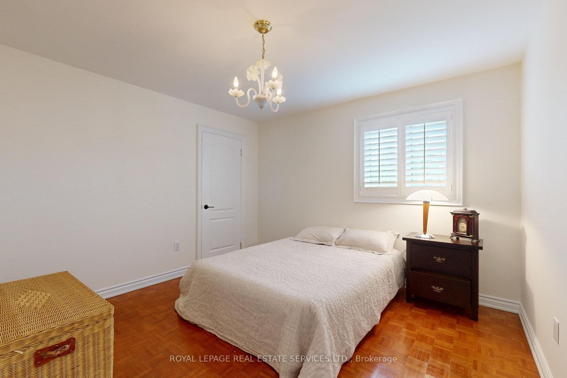 49 Iona Crescent photo 24
