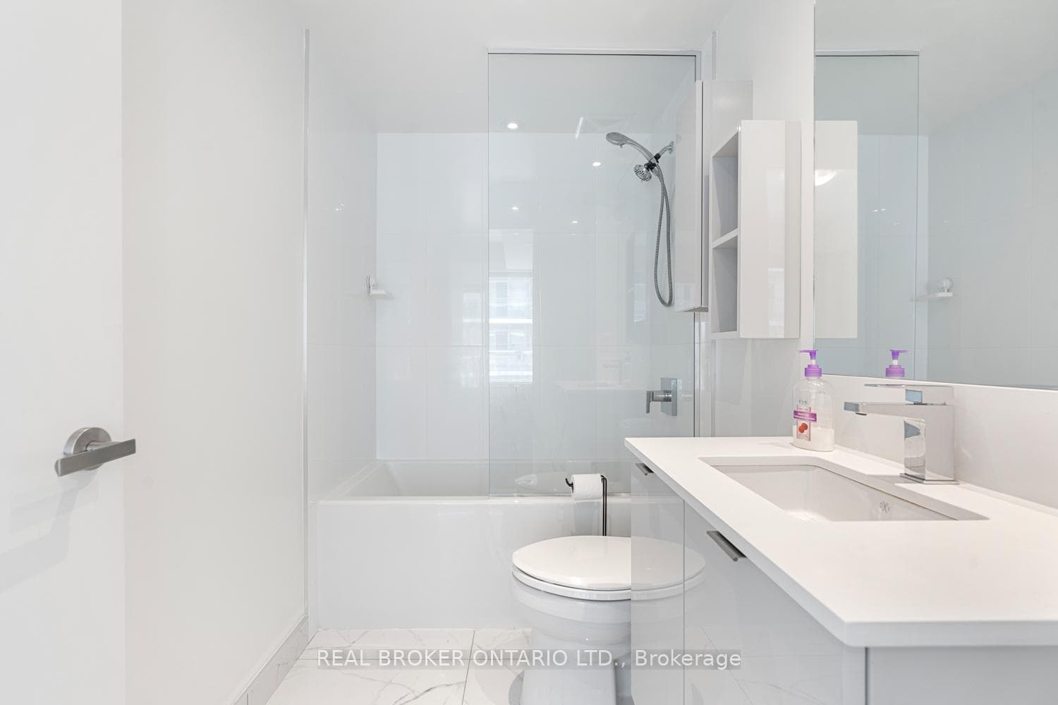 Ensuite bathroom
