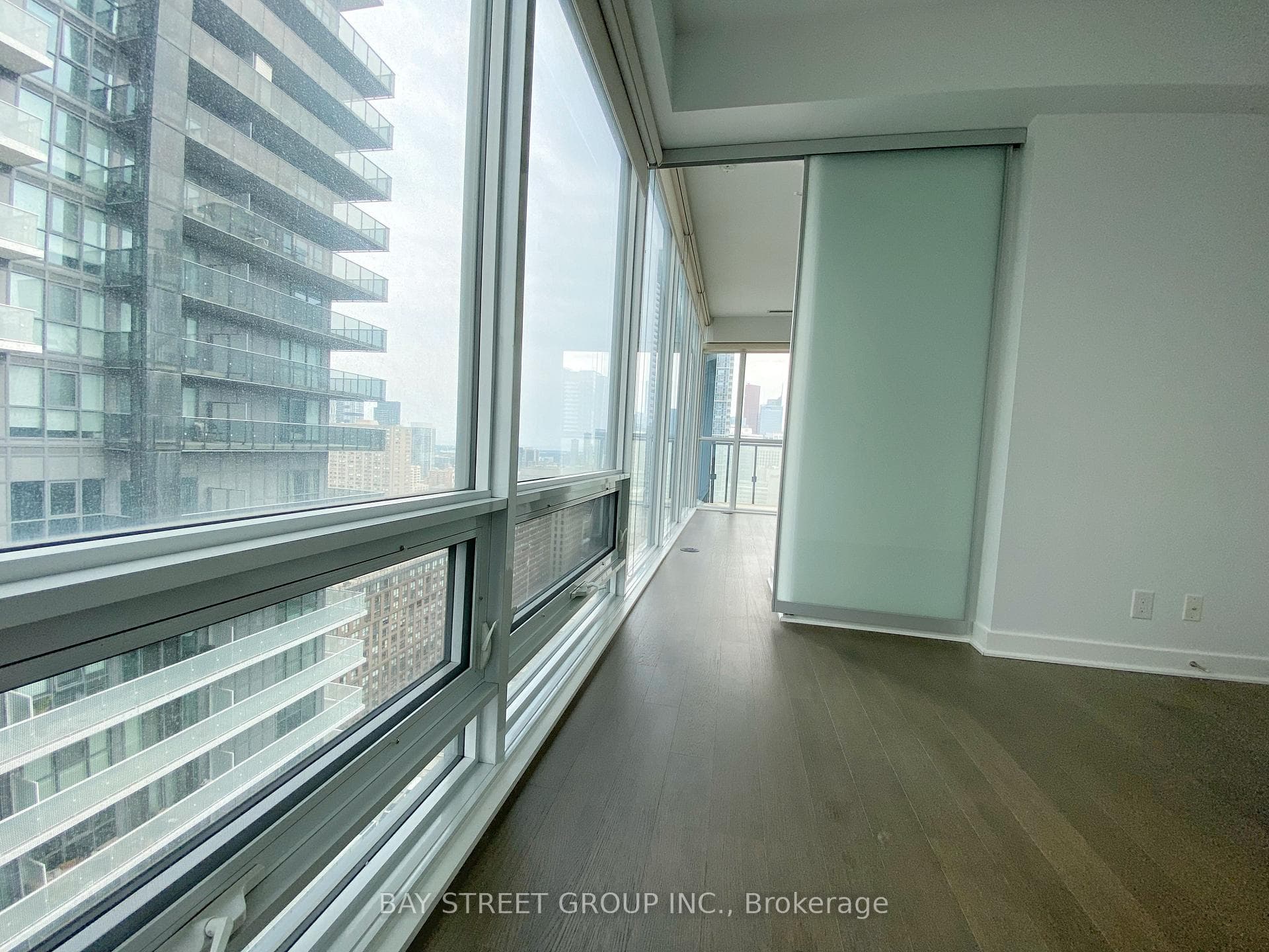 15 Grenville Street Unit 2610 photo 25