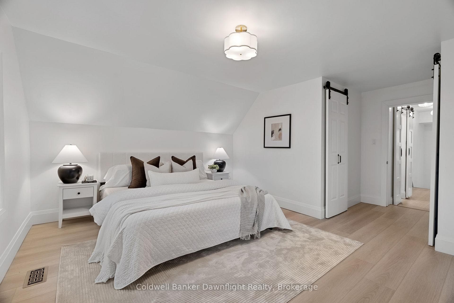84094 London Road photo 33