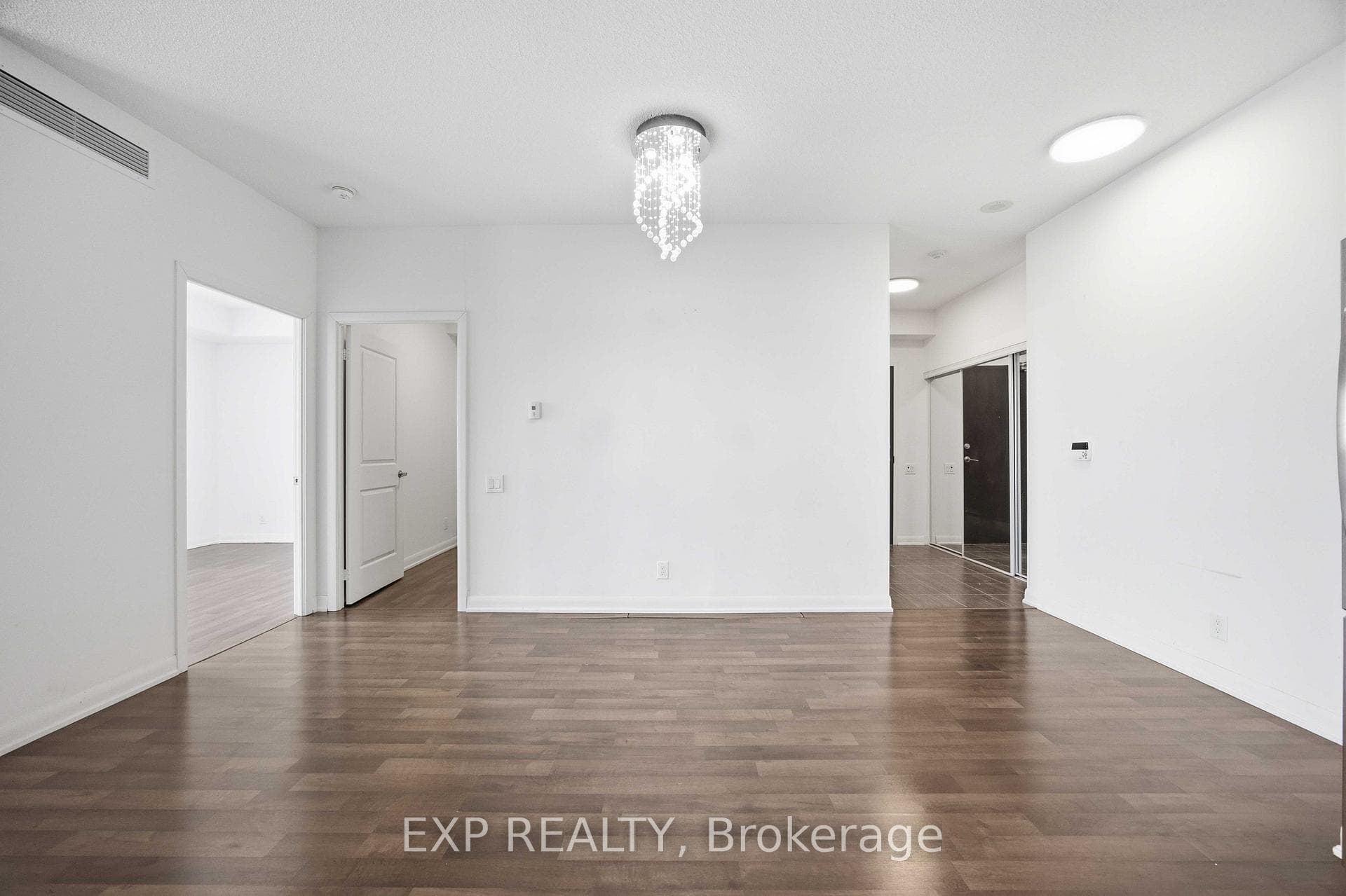 17 Anndale Drive Unit Ph210 photo 12