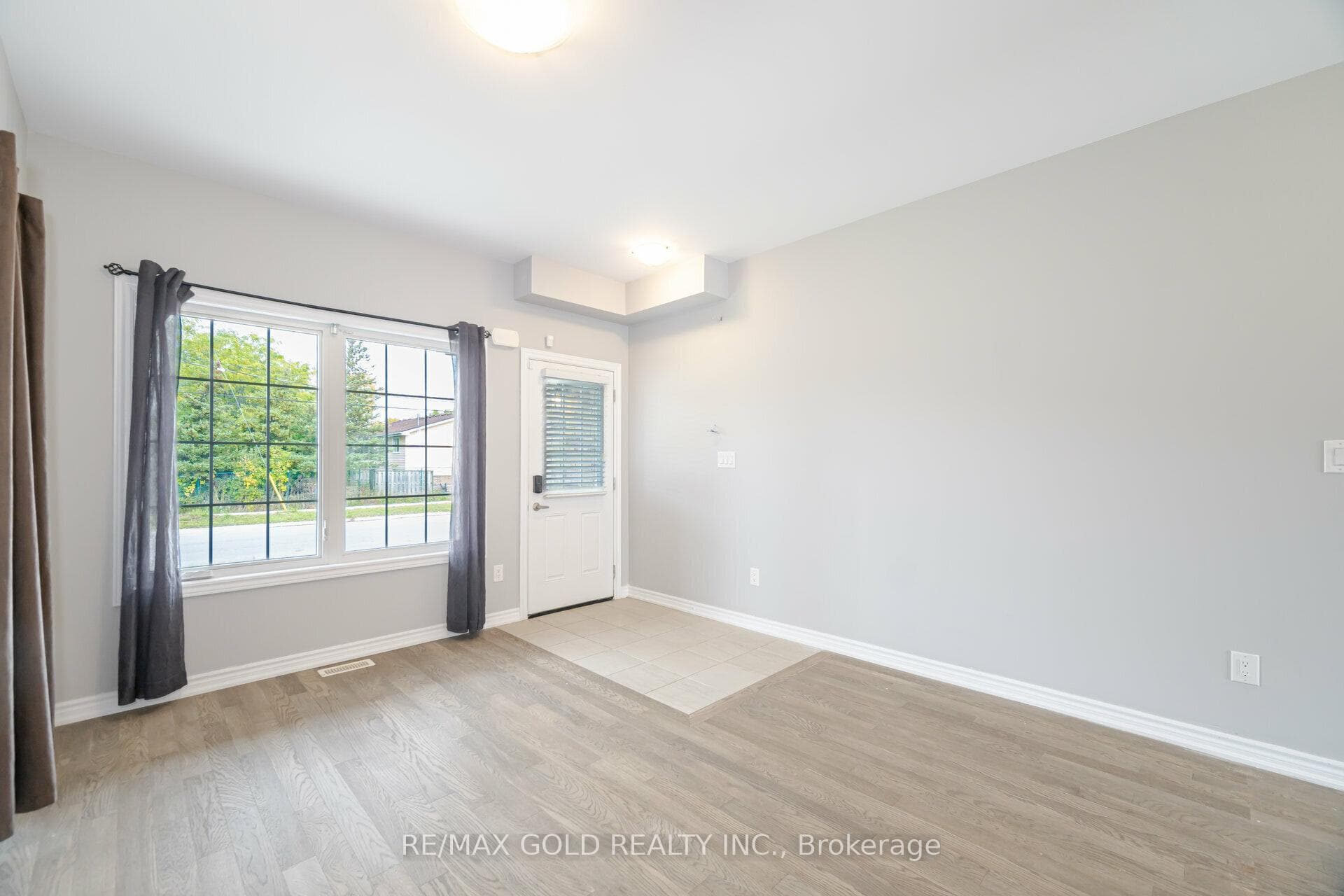 84 McCabe Avenue photo 7
