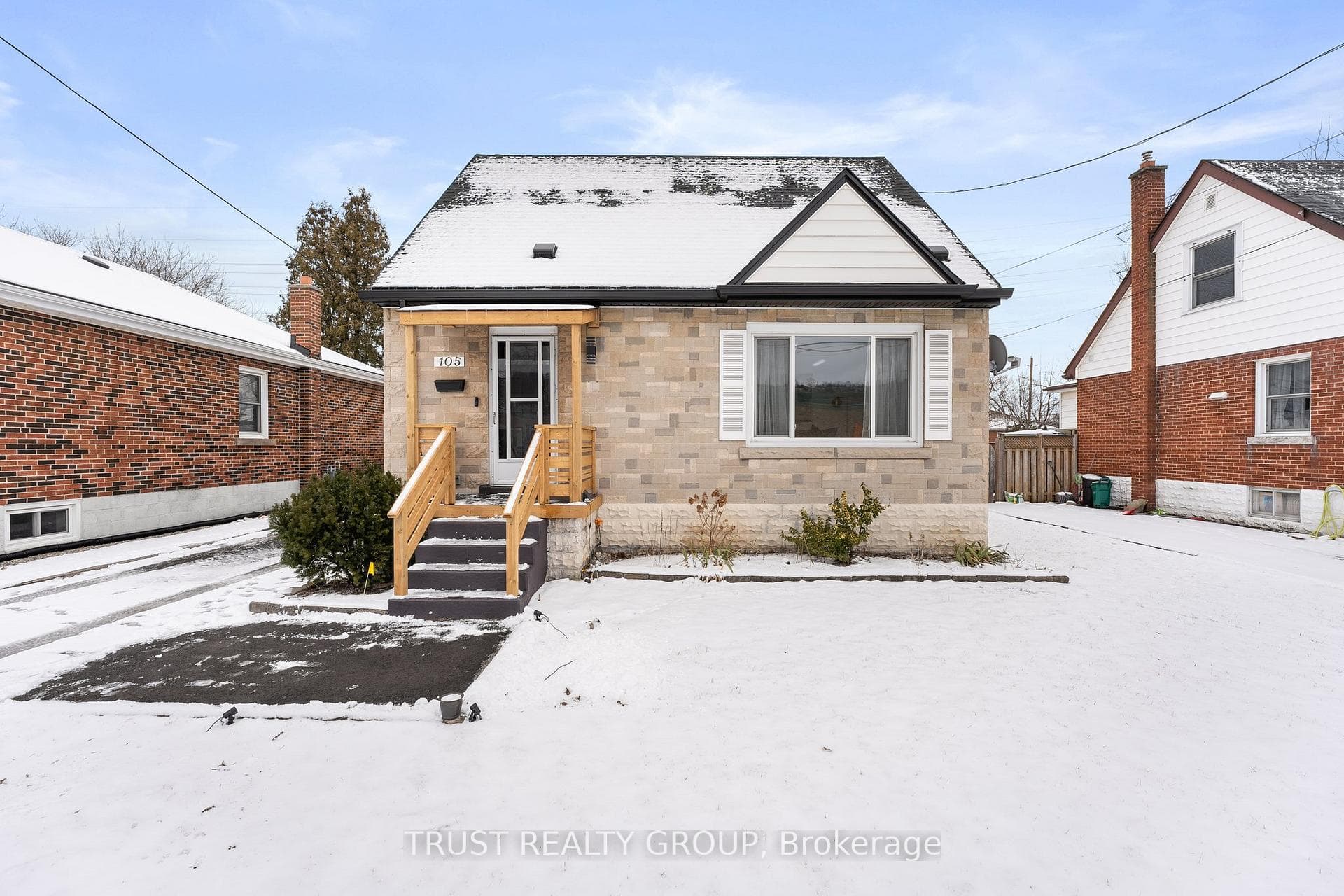 105 Aberfoyle Avenue photo 1