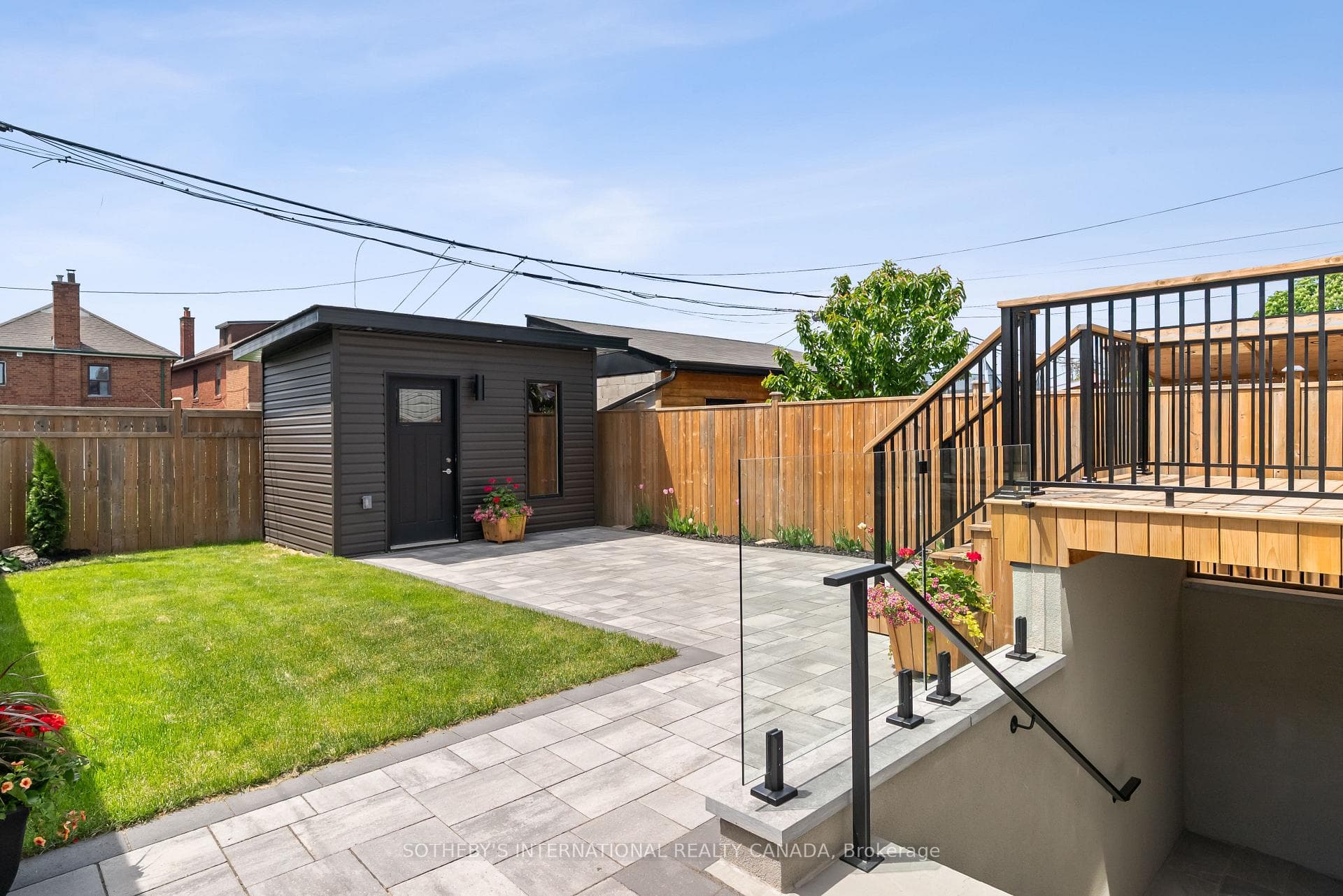 182 Chambers Avenue photo 27
