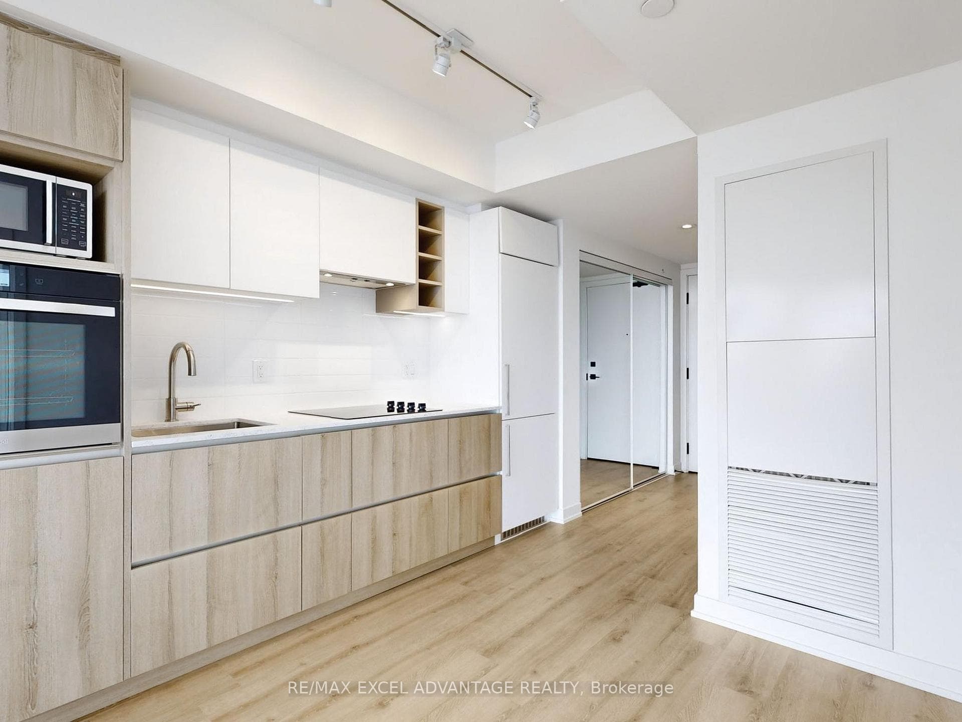 319 Jarvis Street Unit 4116 photo 7