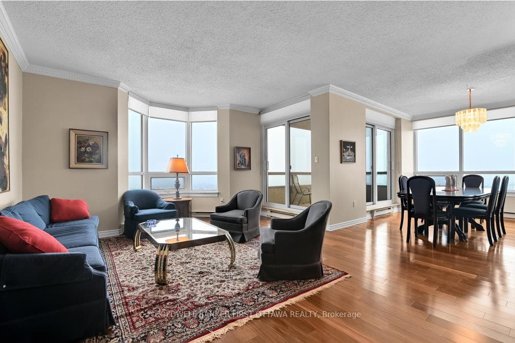1480 Riverside Drive Unit 2702 photo 8