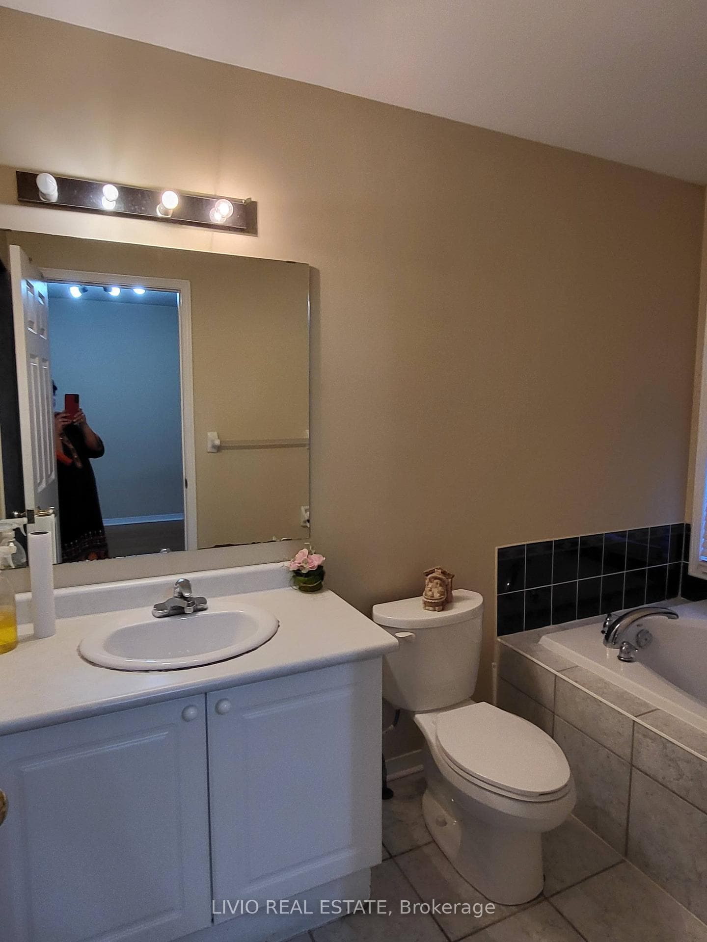 14 Pennyroyal Crescent photo 19