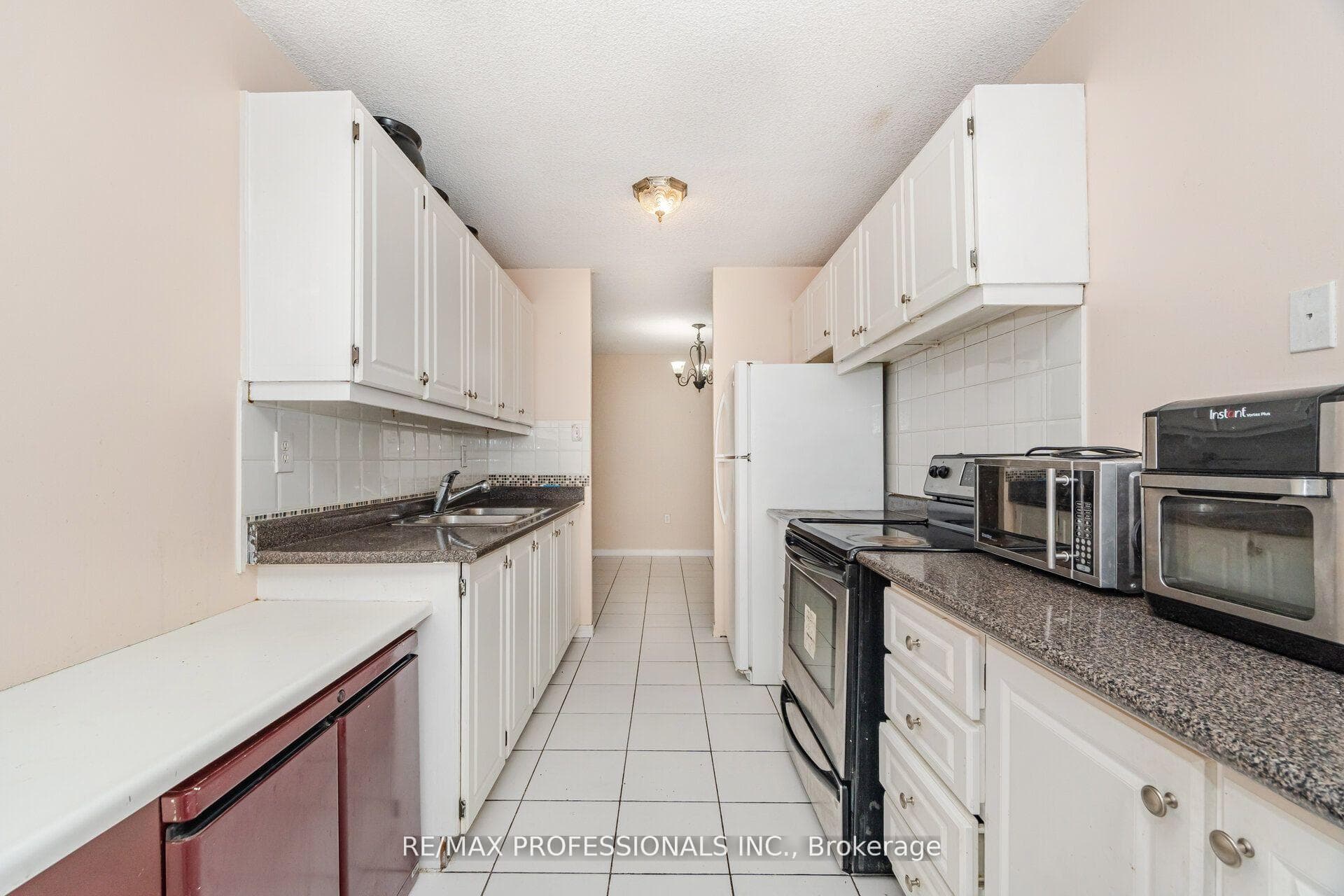 4 Kings Cross Road Unit 1109 photo 15