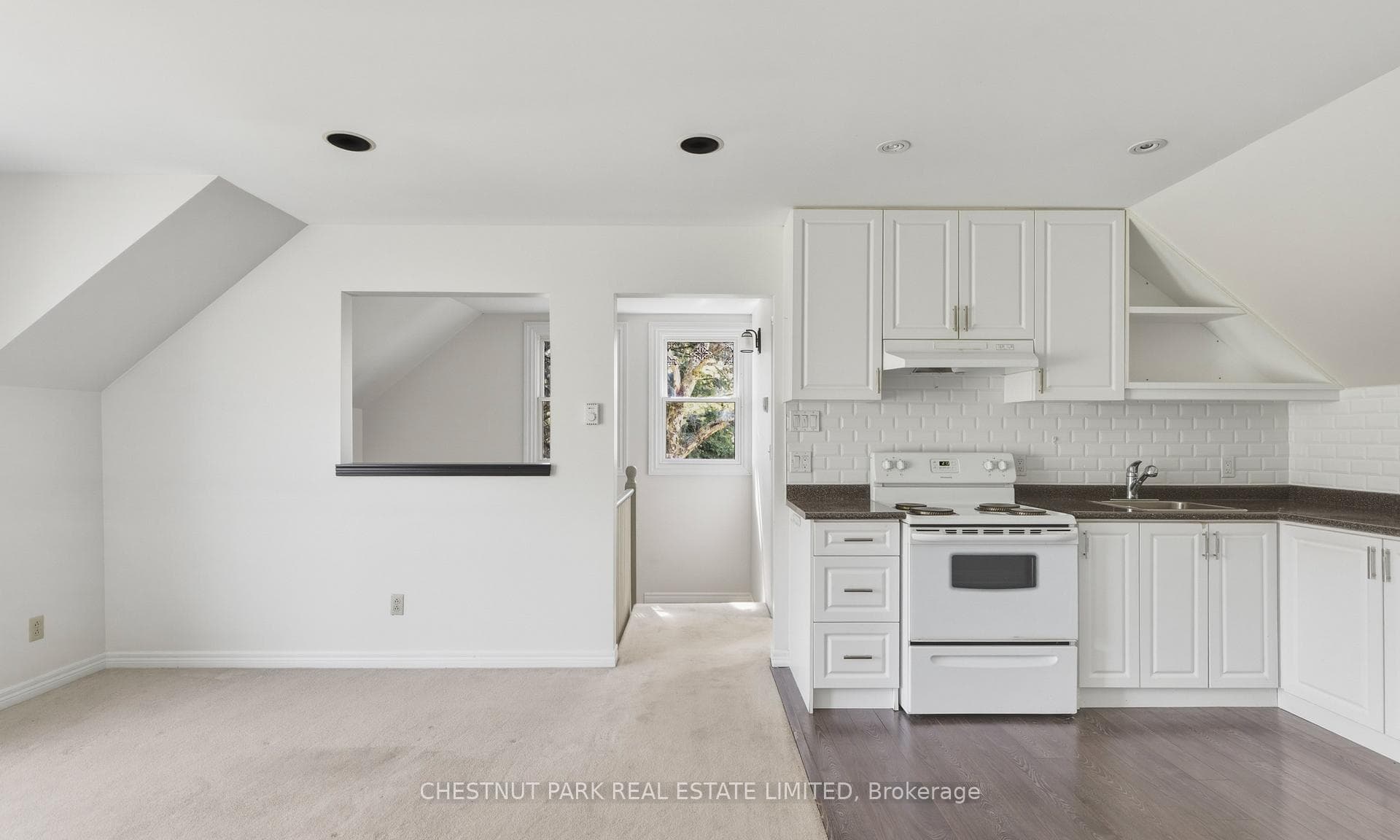 15589 McLaughlin Road photo 37