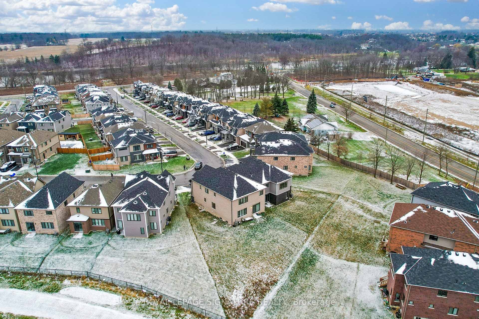 61 Sundin Drive photo 35