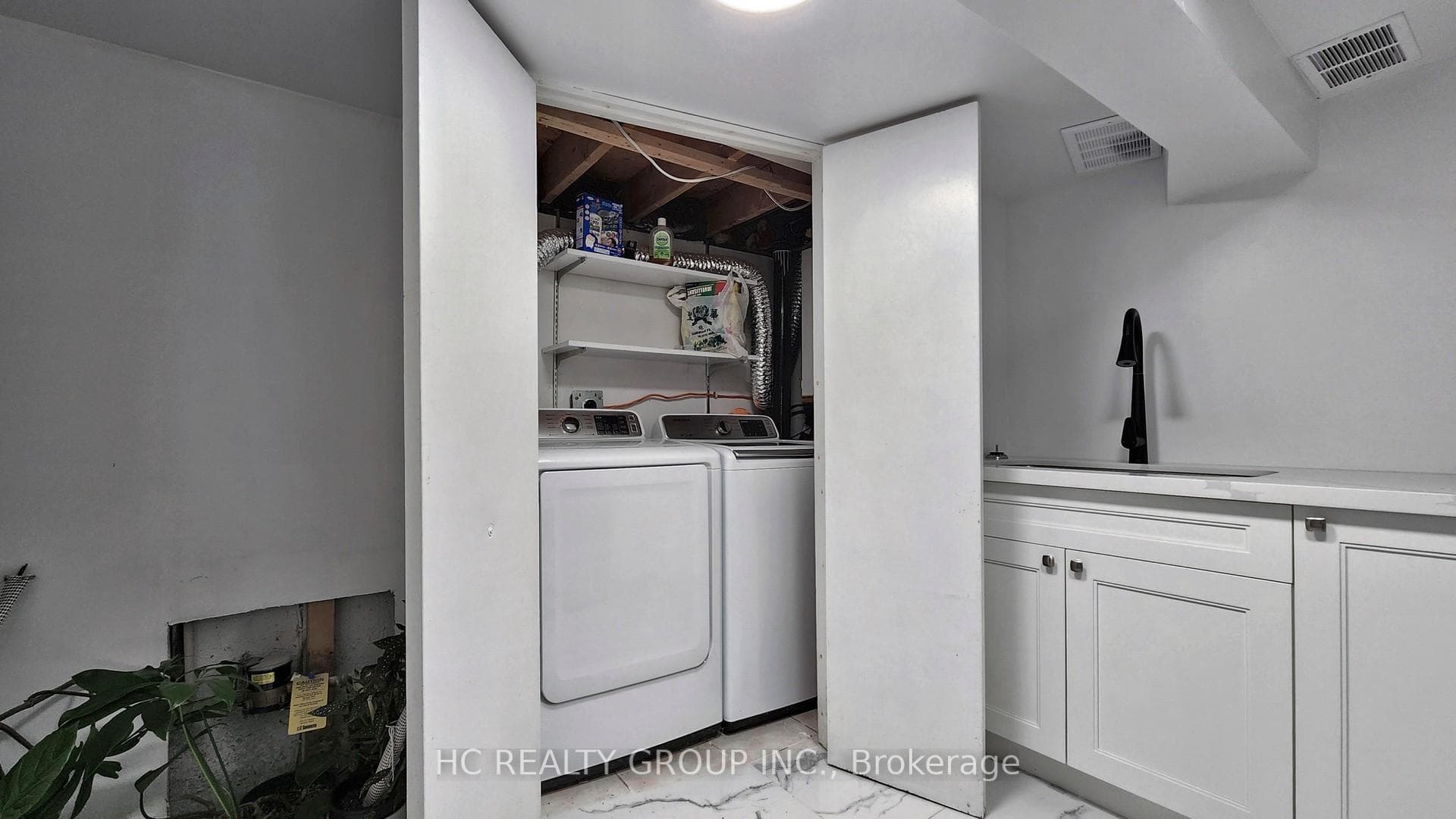103 Hawkshead Crescent photo 38