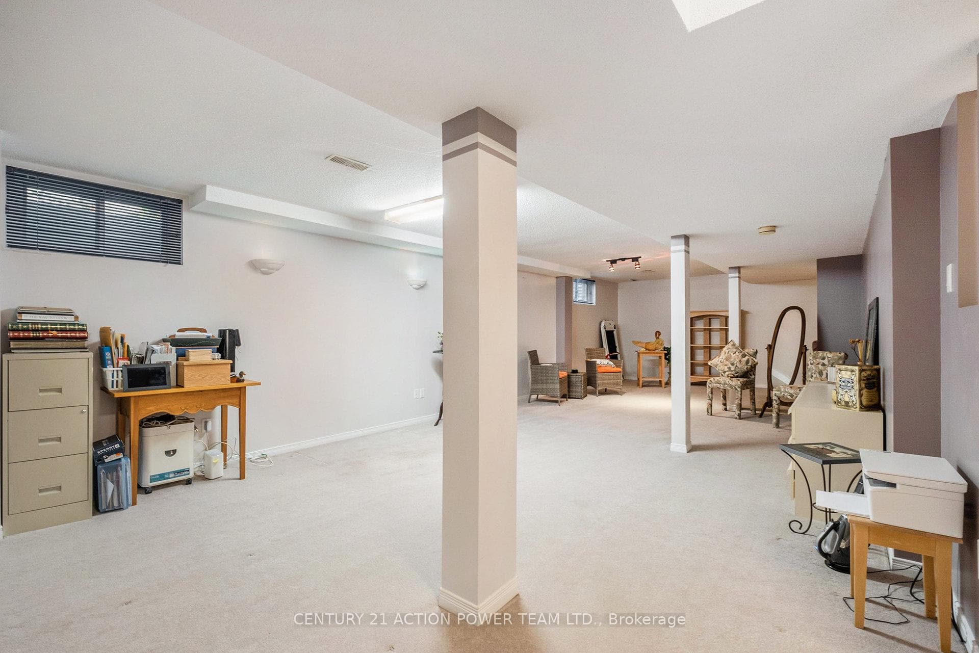 167 GRENADIER Way photo 35