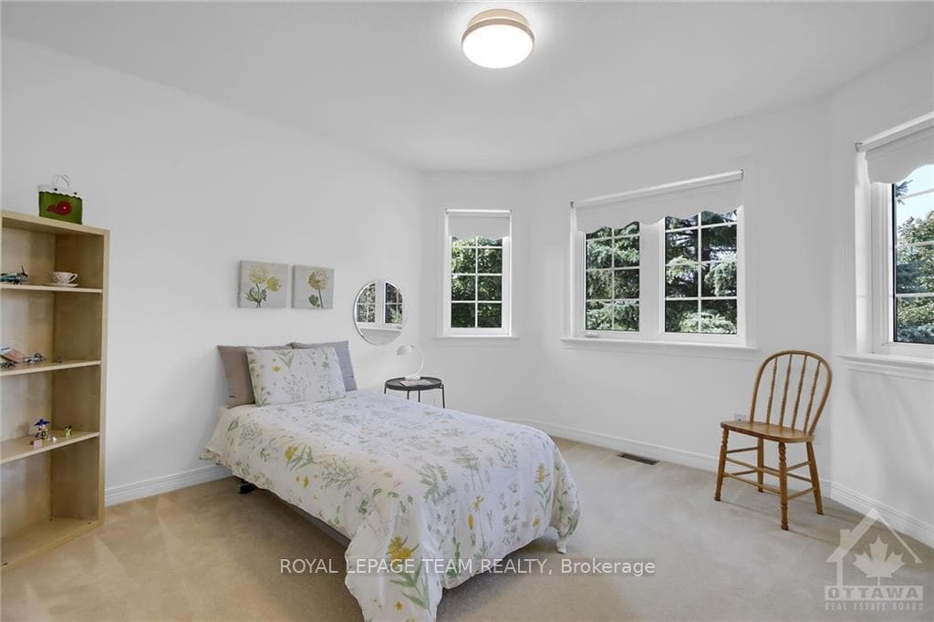 173 YOHO Drive photo 22