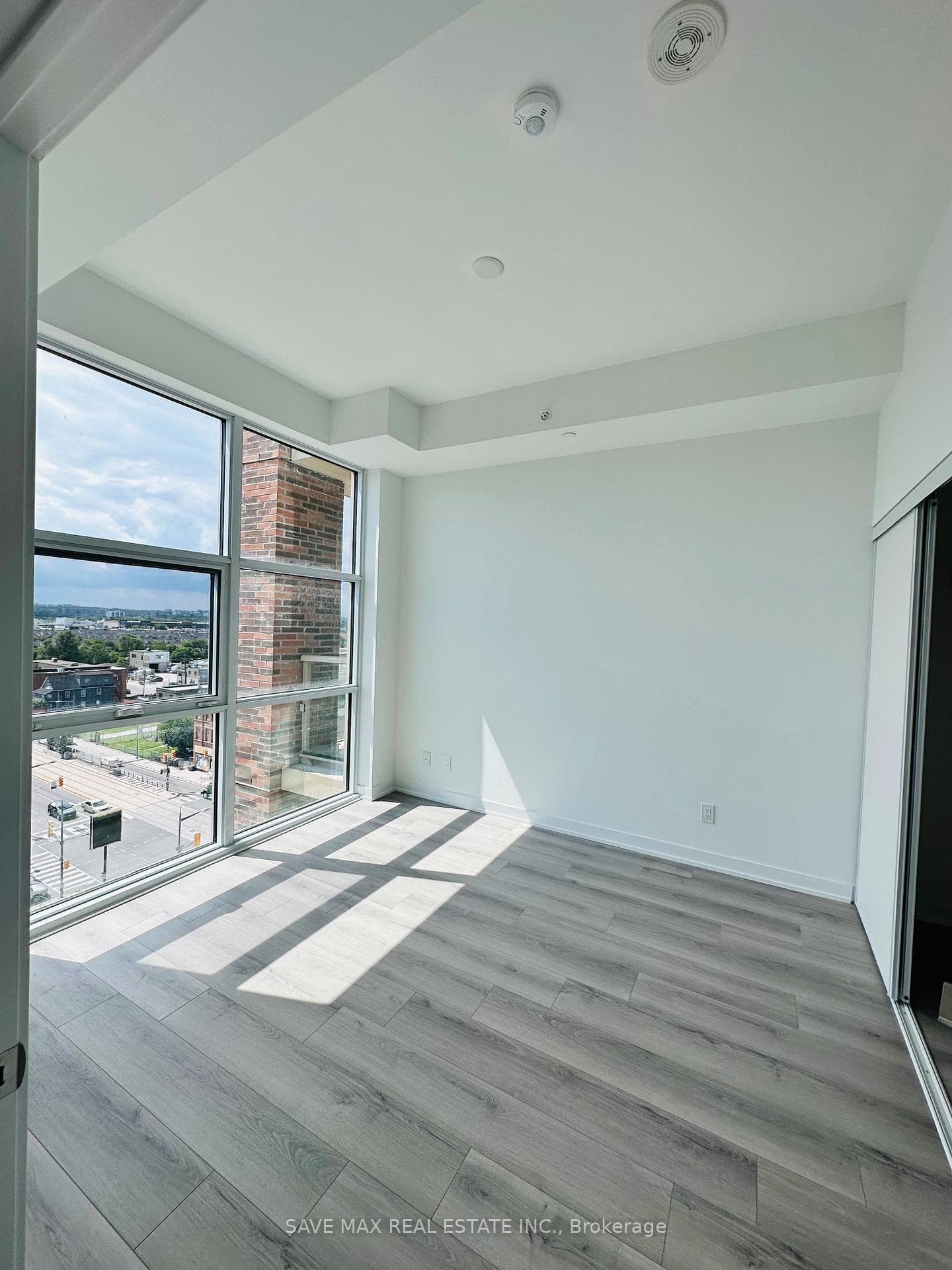 1787 St. Clair Avenue Unit 907 photo 15