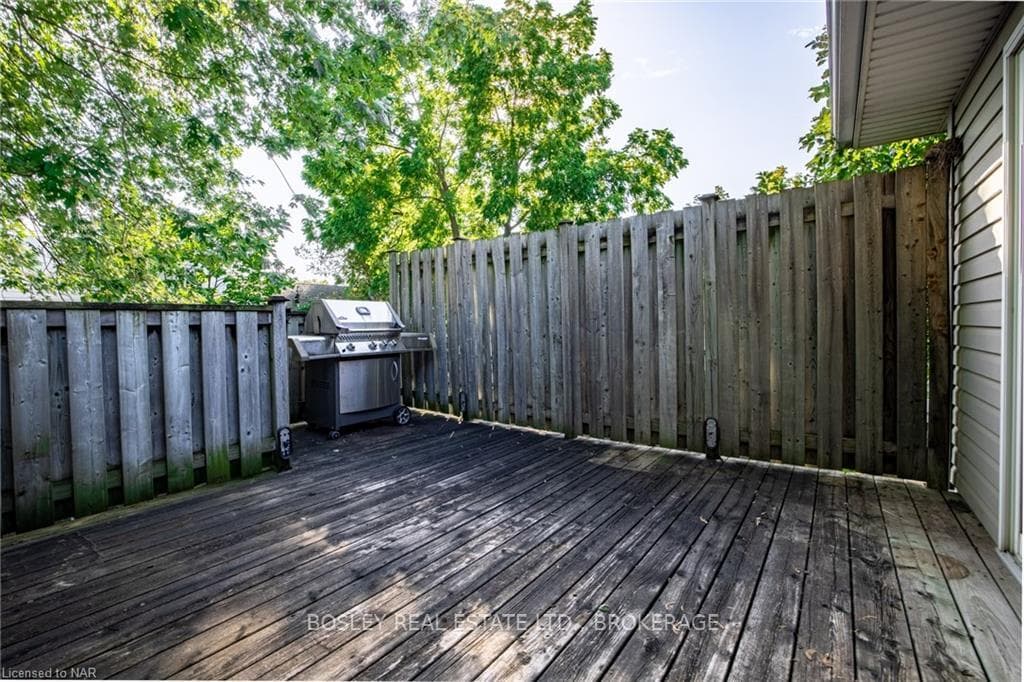 Upper deck off dining room