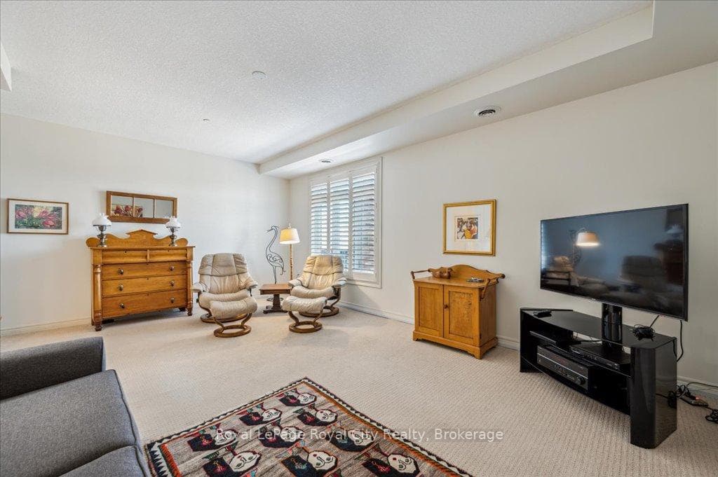 71 Bayberry Drive Unit 212 photo 20
