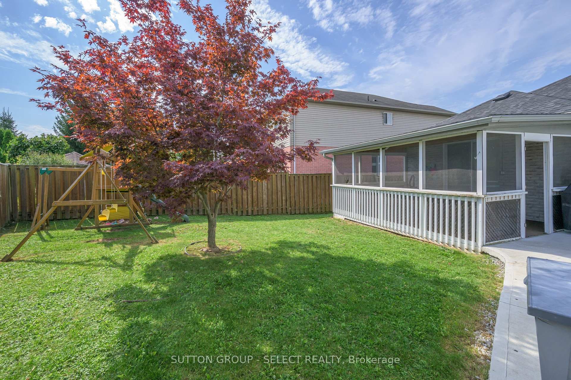 132 Greyrock Crescent photo 40