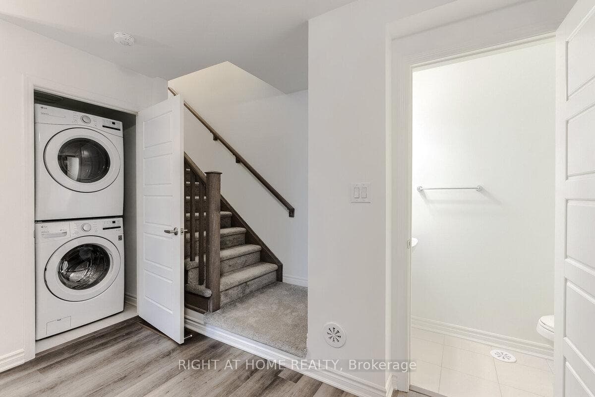 578 Bellflower Court photo 16