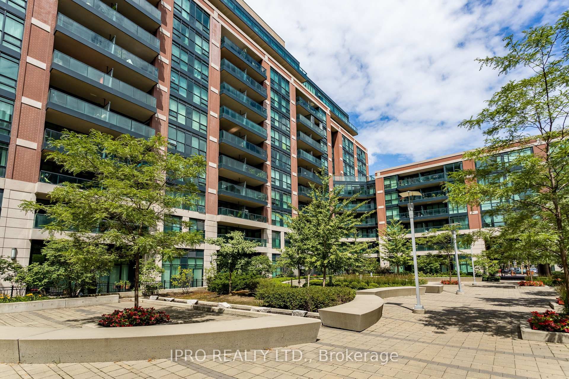 525 Wilson Avenue Unit 528 photo 19
