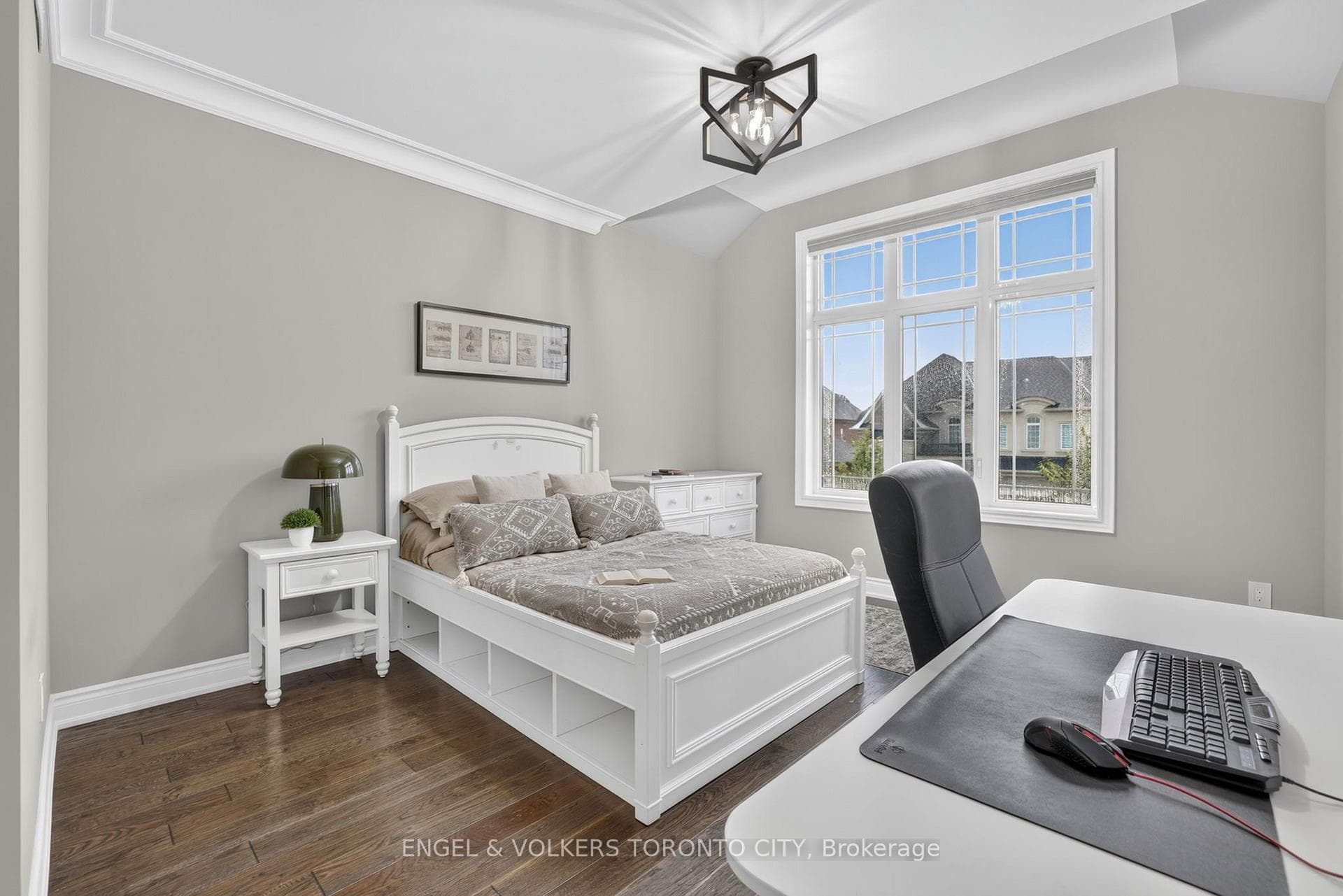 14 Coppermine Court photo 24