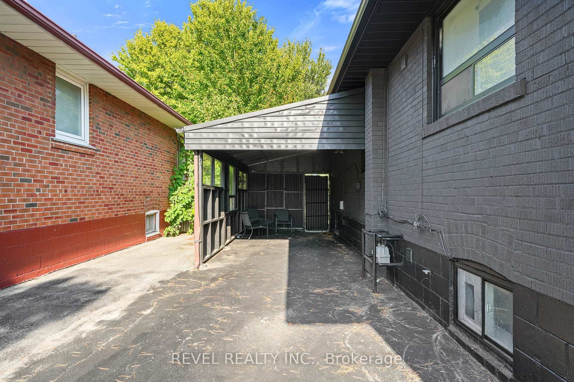 63 Crosland Drive Unit Bsmt photo 4