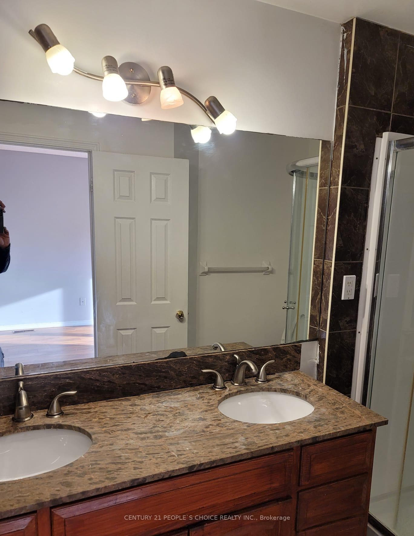 22 Yellow Brick Road Unit Upper photo 13