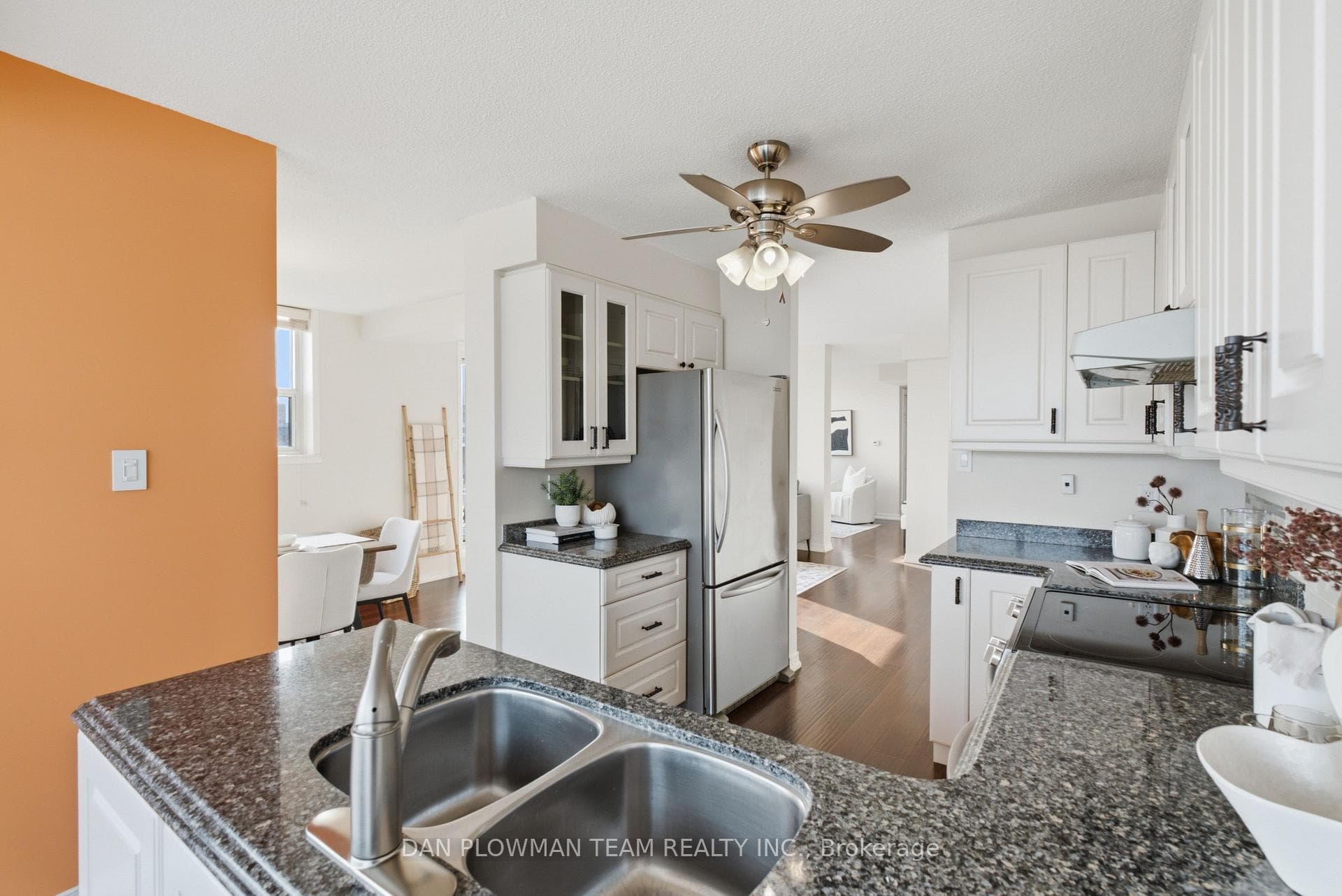80 Athol Street Unit 702 photo 19