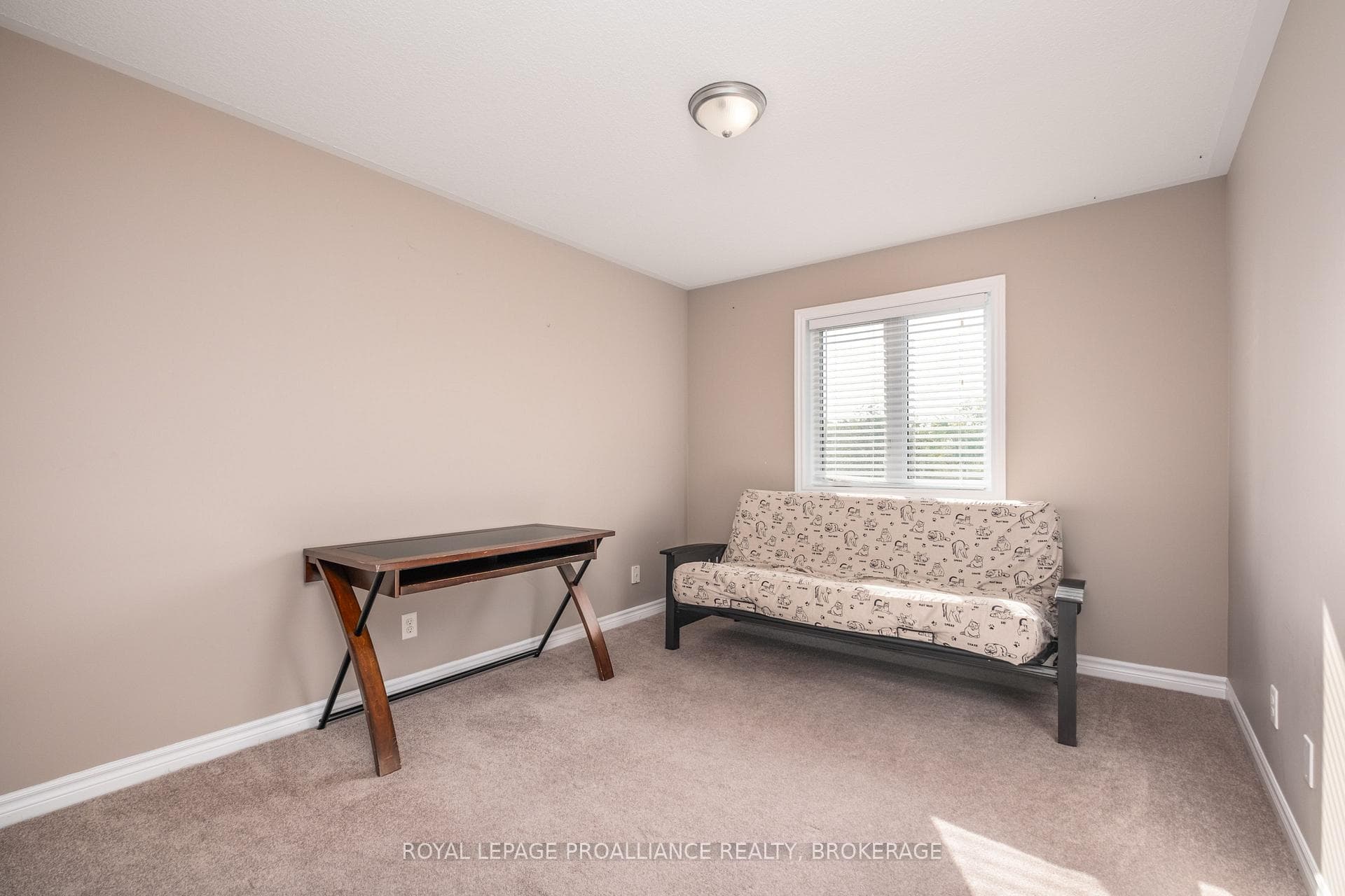 1111 Crossfield Avenue photo 31